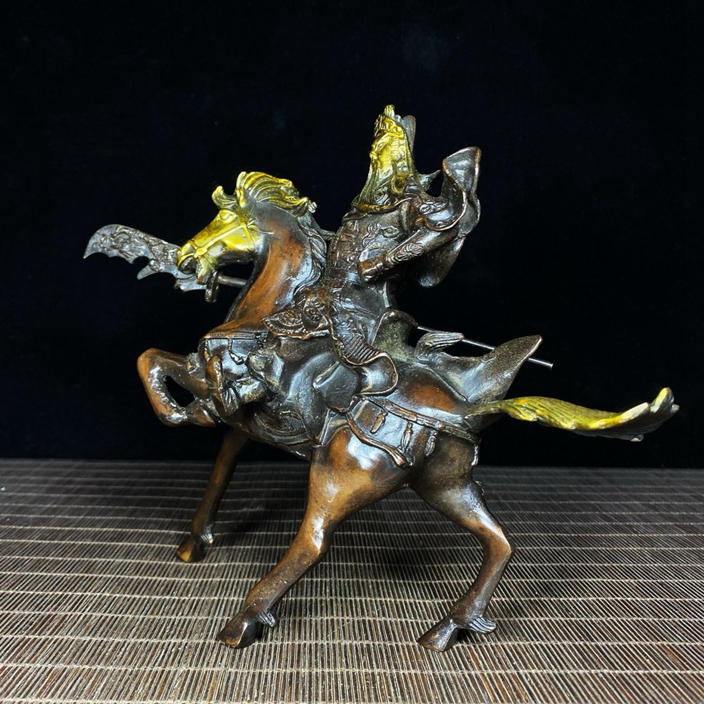 Pure copper gilded warhorse Guan Gong