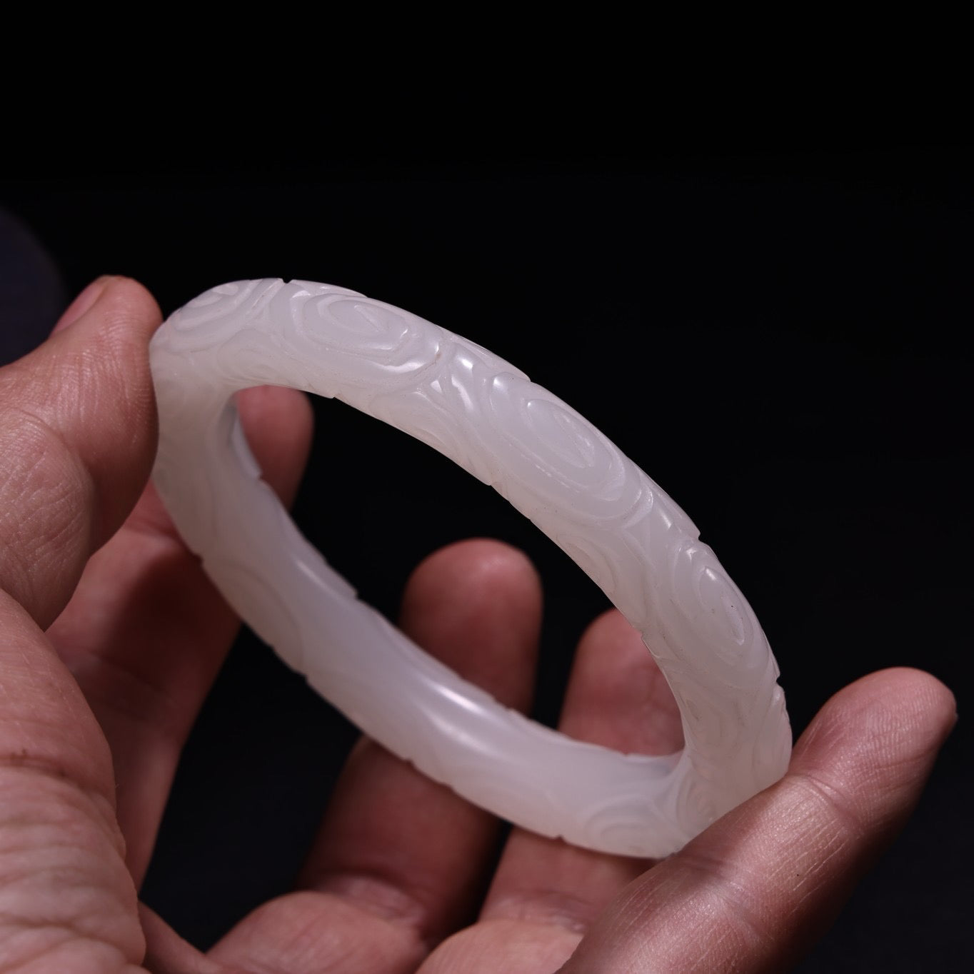 Chinese Antique Carved Xiangyun White Jade Bracelet