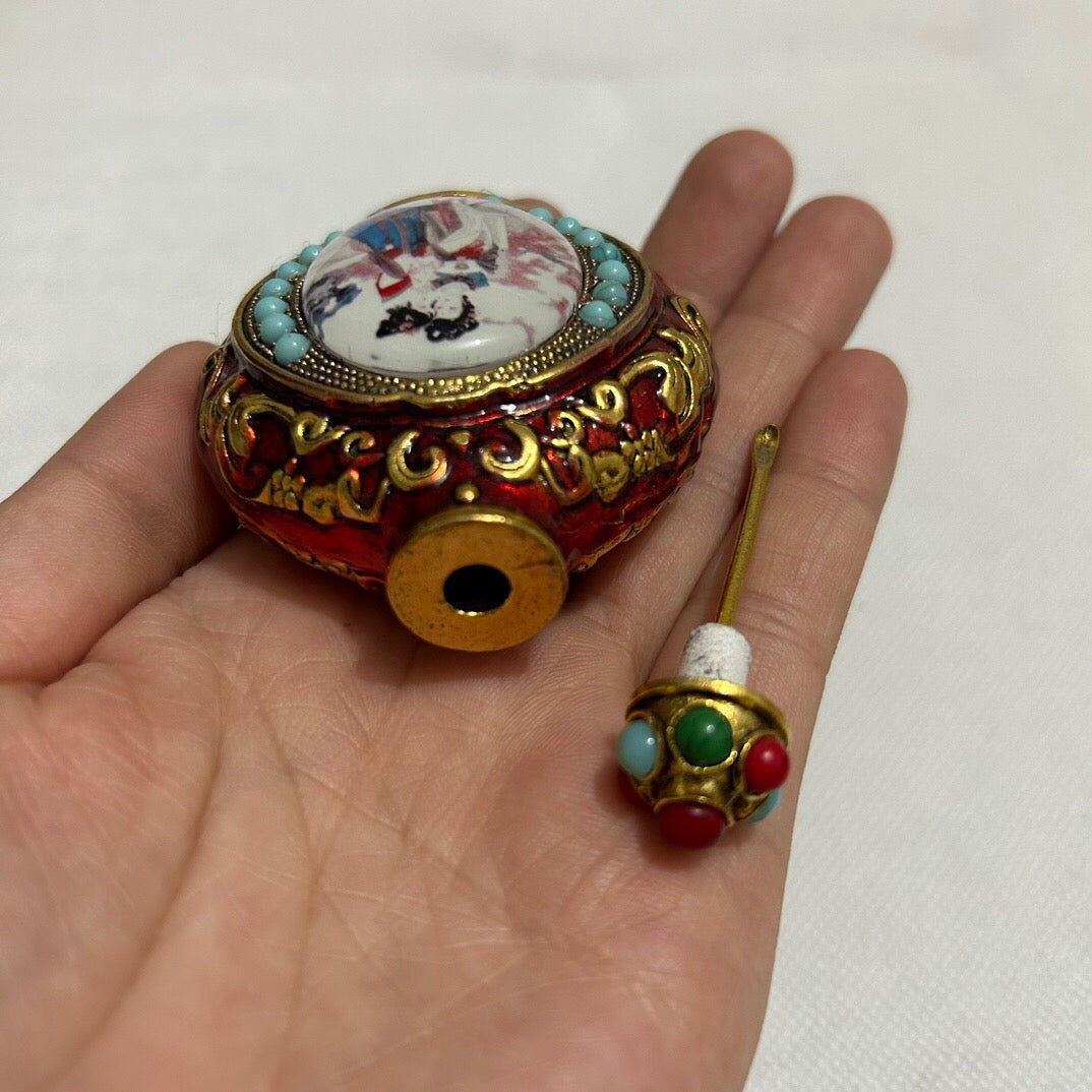 Chinese antique copper luminous snuff bottle