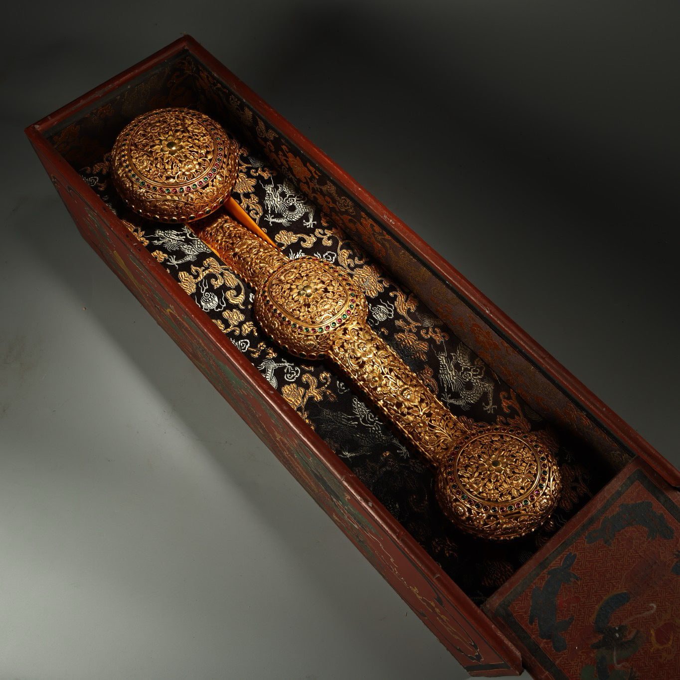 Chinese Antique Pure Copper High Relief Carving and Hollow Gold Plated Ruyi Paired with Old Lacquerware Box