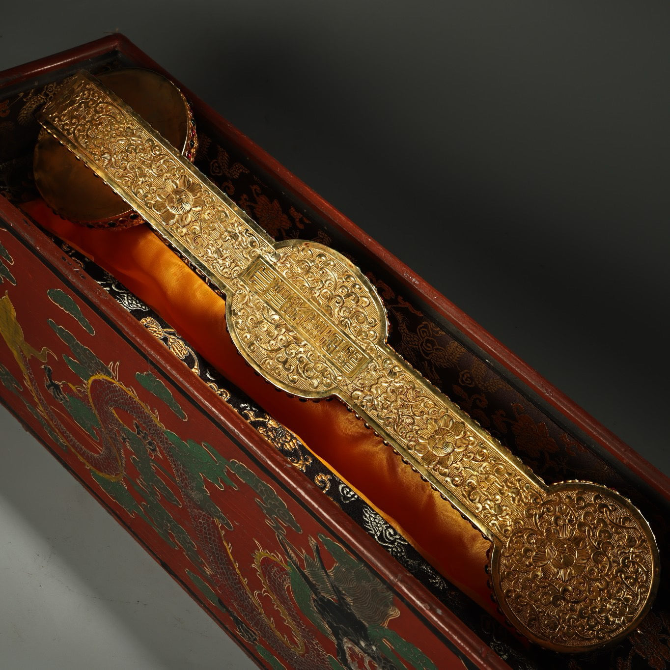 Chinese Antique Pure Copper High Relief Carving and Hollow Gold Plated Ruyi Paired with Old Lacquerware Box