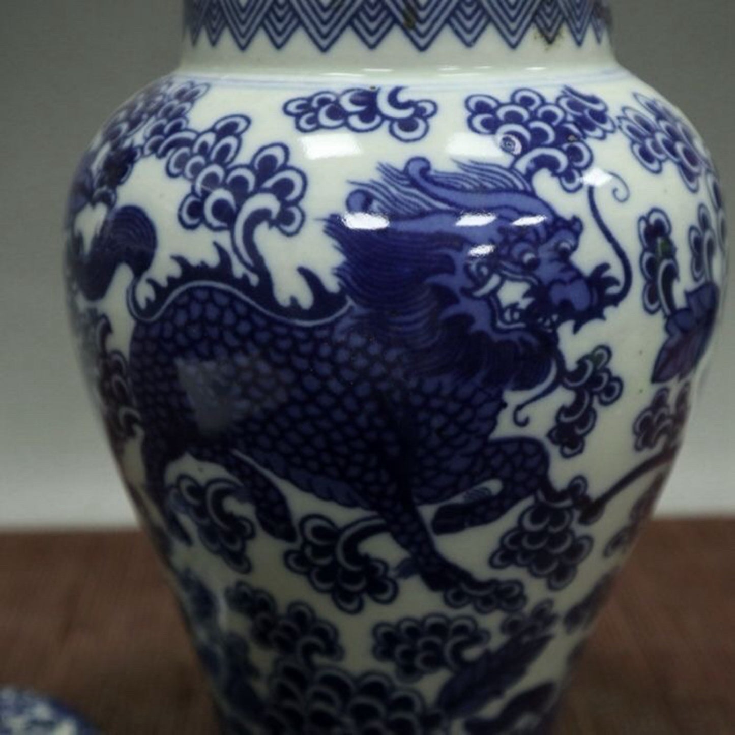 Blue and white Kirin patterned lid jar