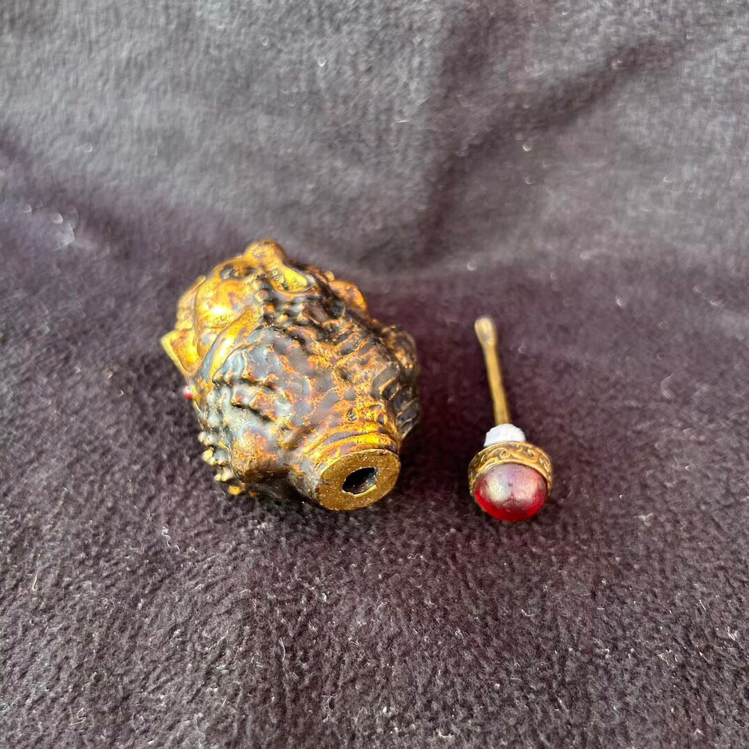 Chinese antique copper snuff bottle