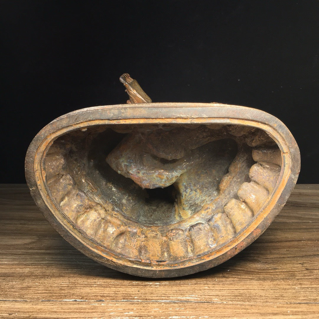 Chinese antique pure copper Buddha statue with three sides and eight arms