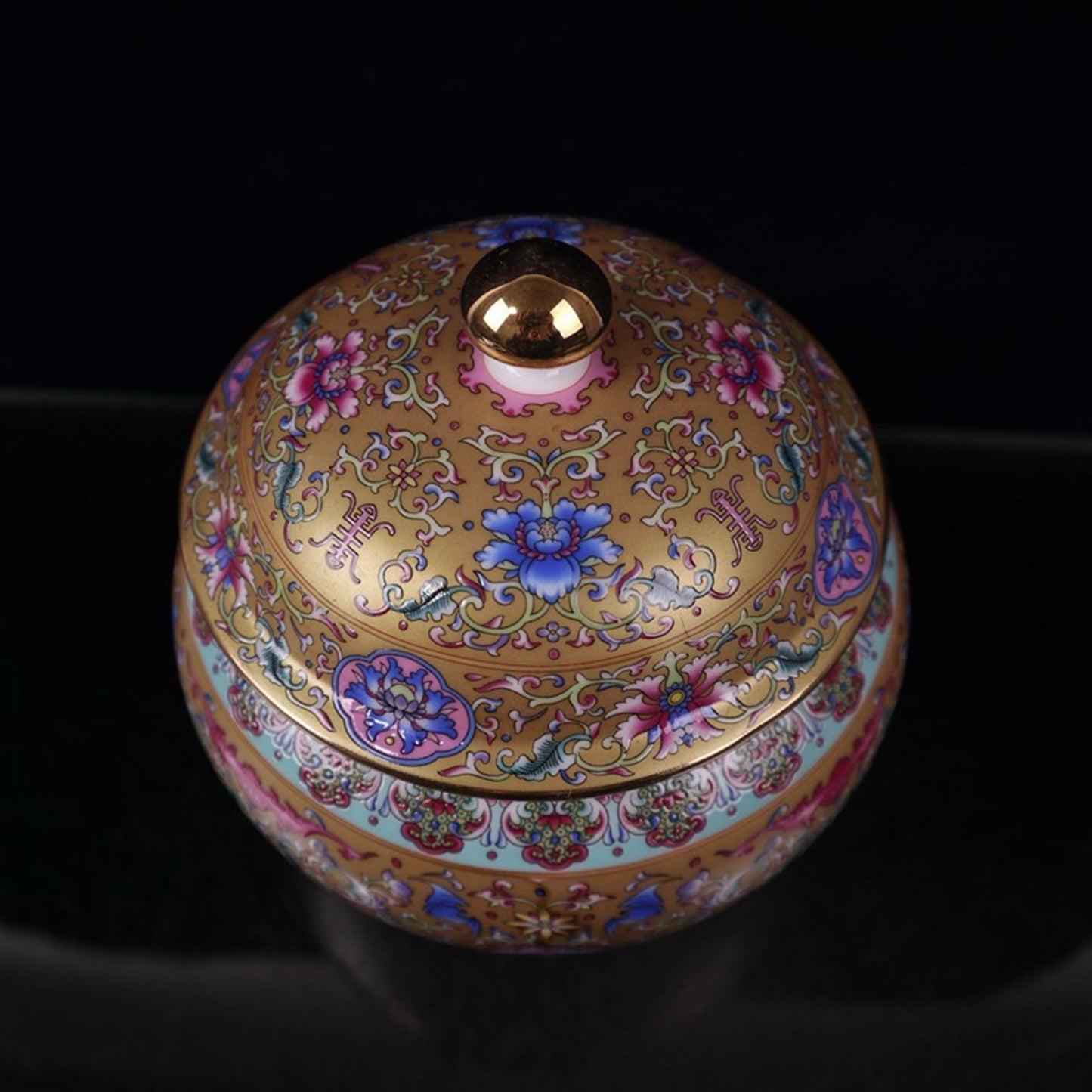 Enamel colored longevity patterned lid jar