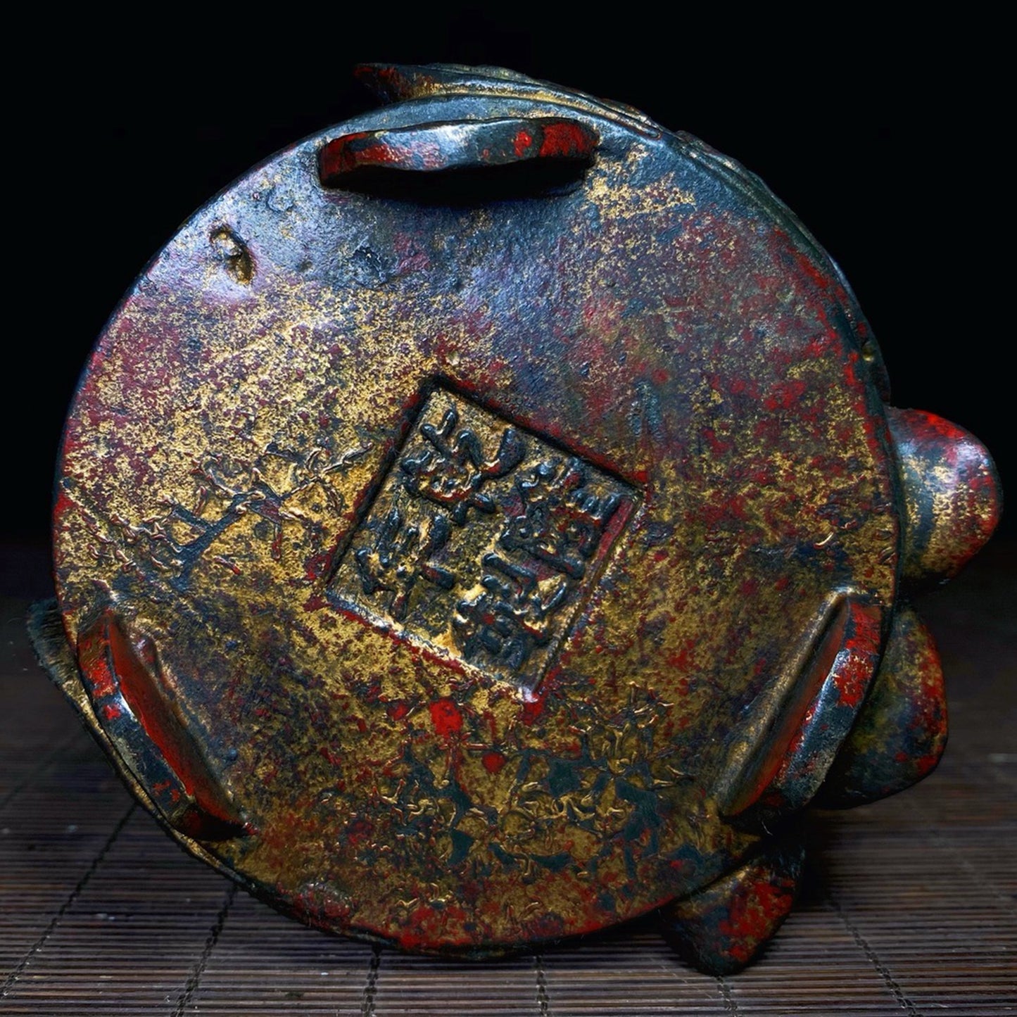 Old copper tire mud gold peacock furnace