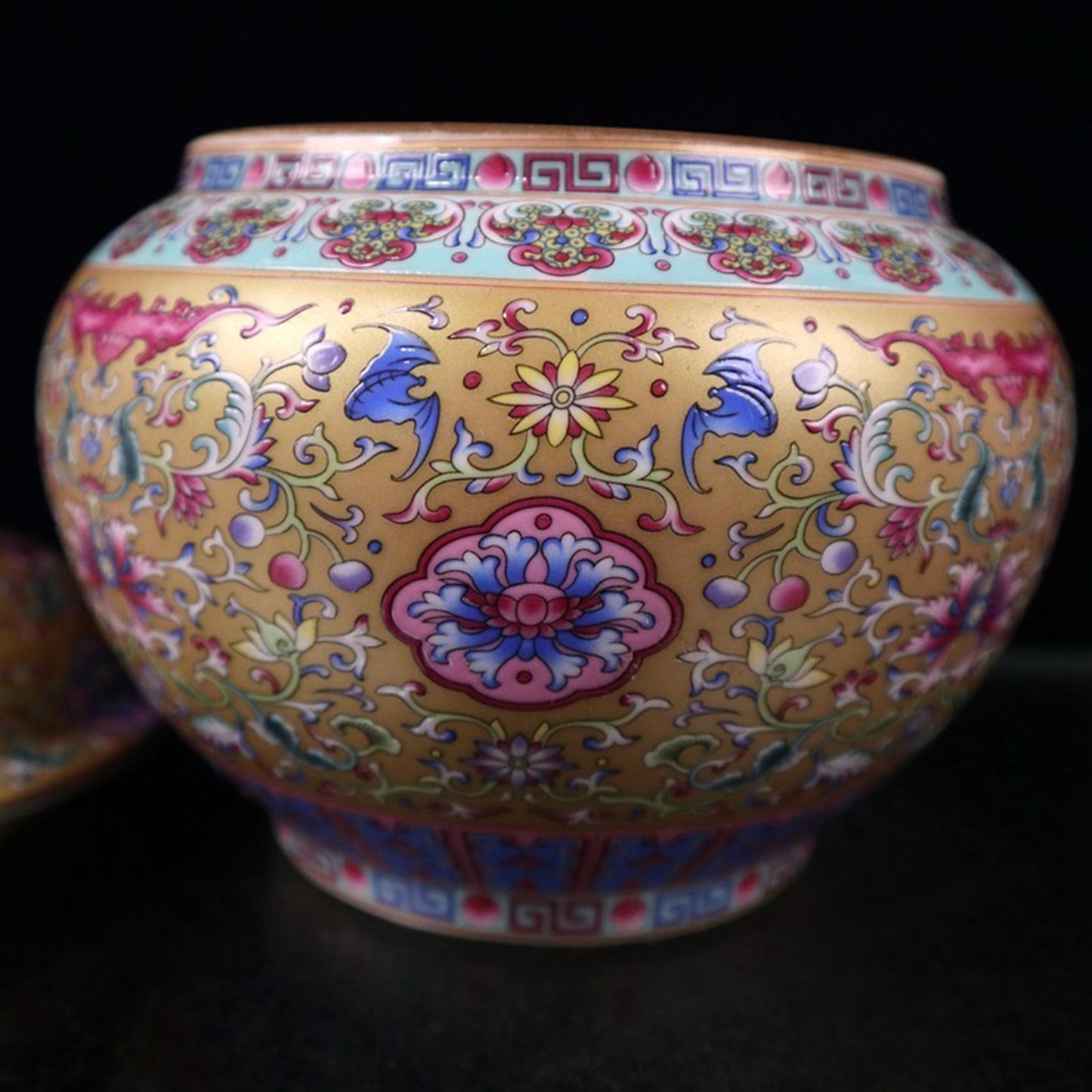 Enamel colored longevity patterned lid jar
