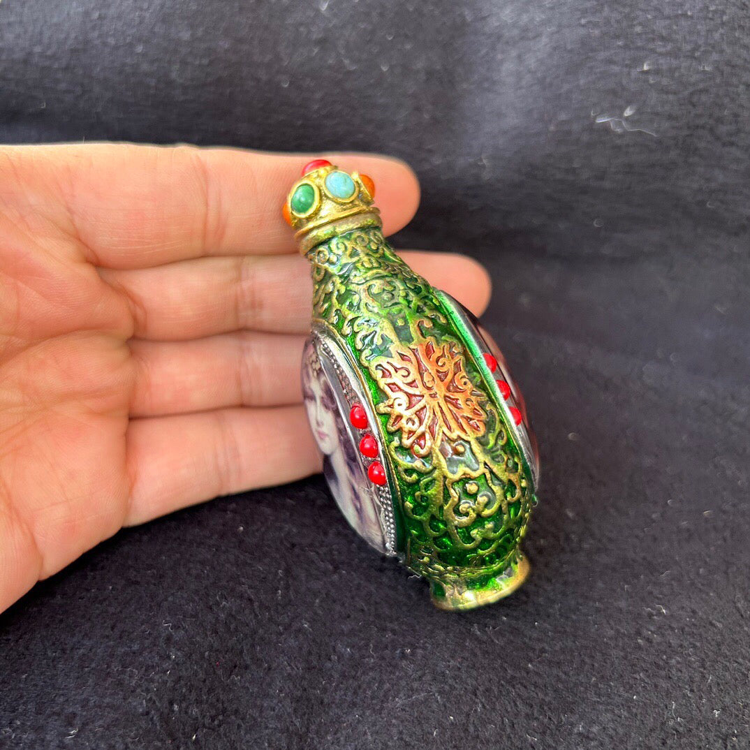 Chinese antique copper inlaid cloisonn é luminous snuff bottle