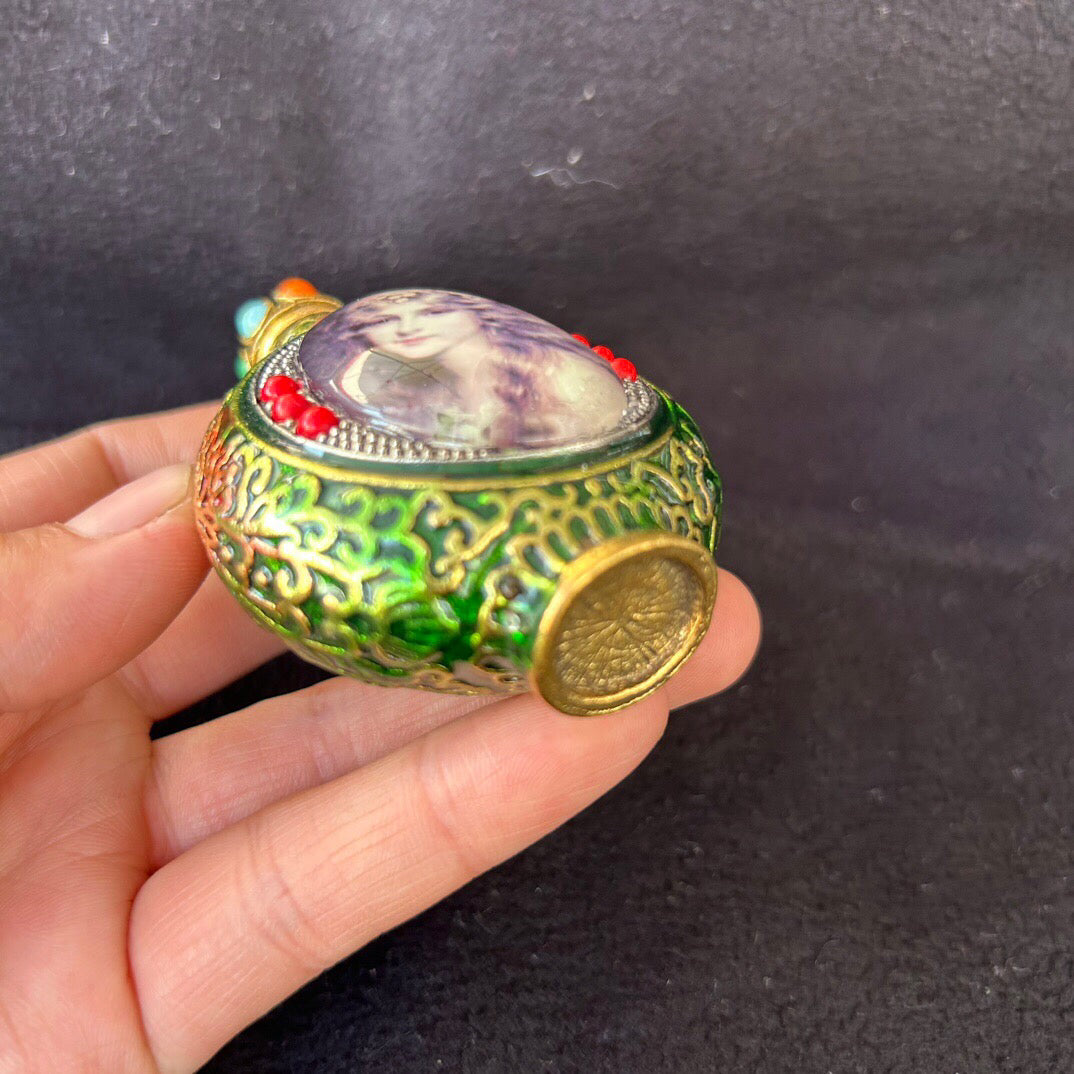 Chinese antique copper inlaid cloisonn é luminous snuff bottle