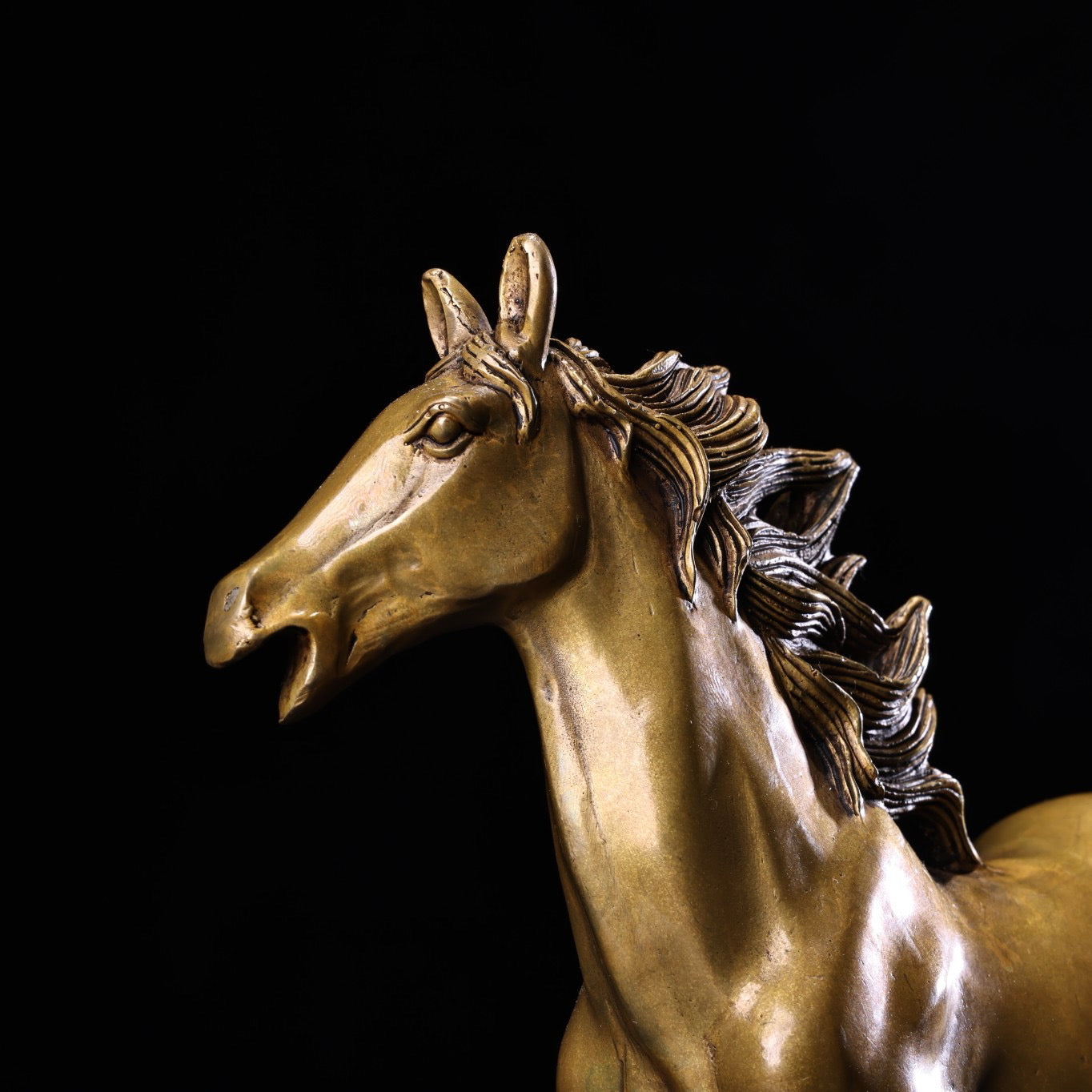 Chinese antique pure copper galloping horse