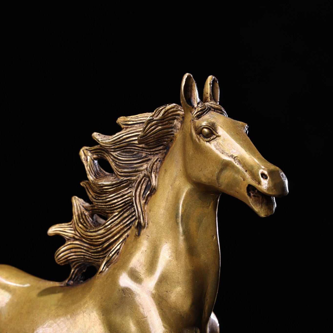 Chinese antique pure copper galloping horse