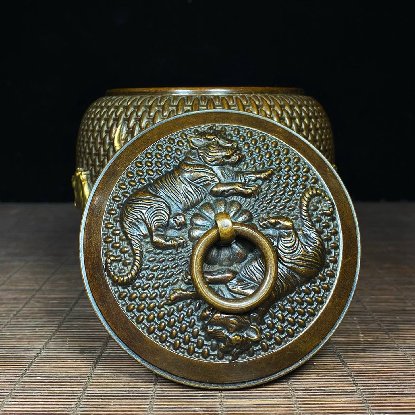 Pure copper gilded Five Tiger tea jar