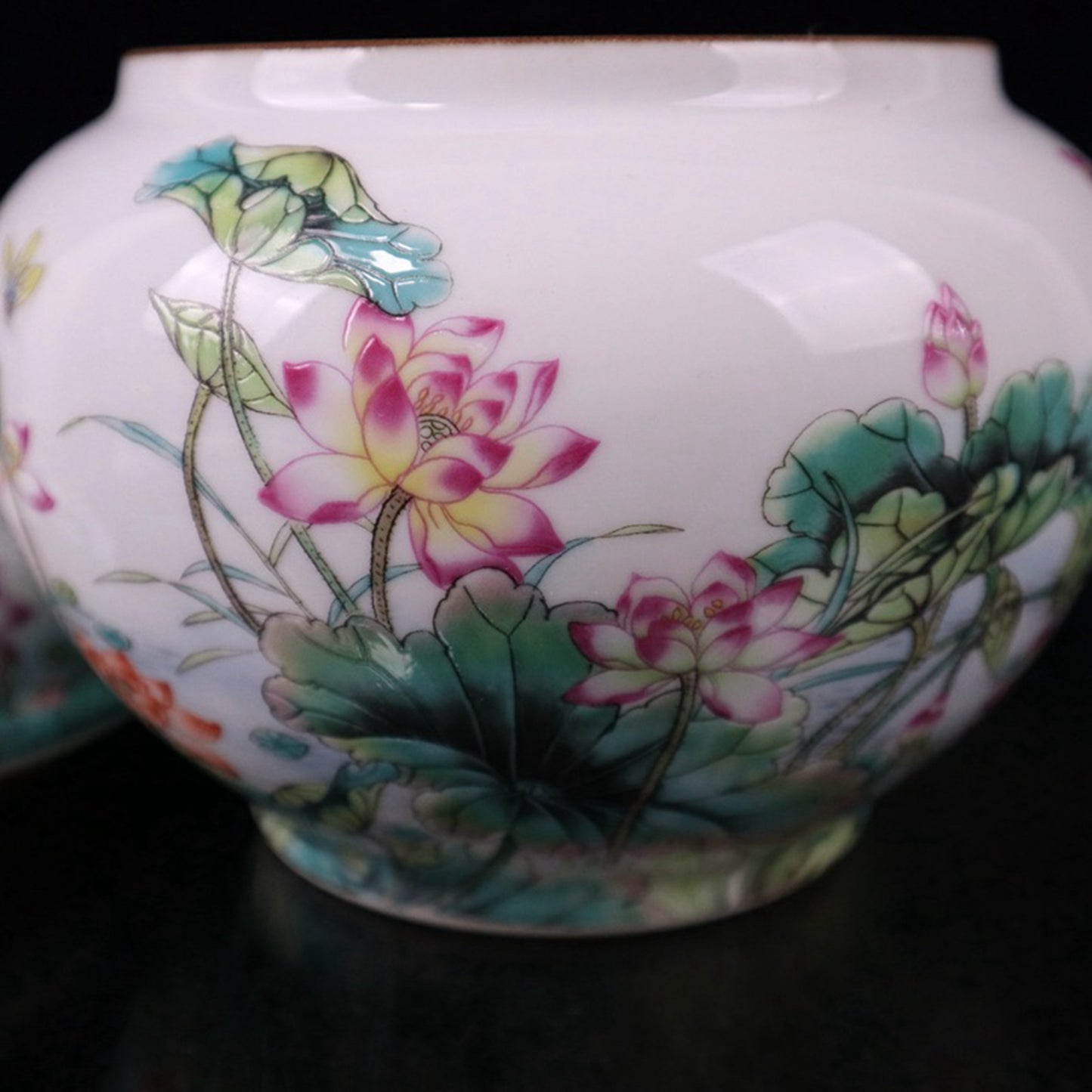 Pink lotus flower patterned lid jar