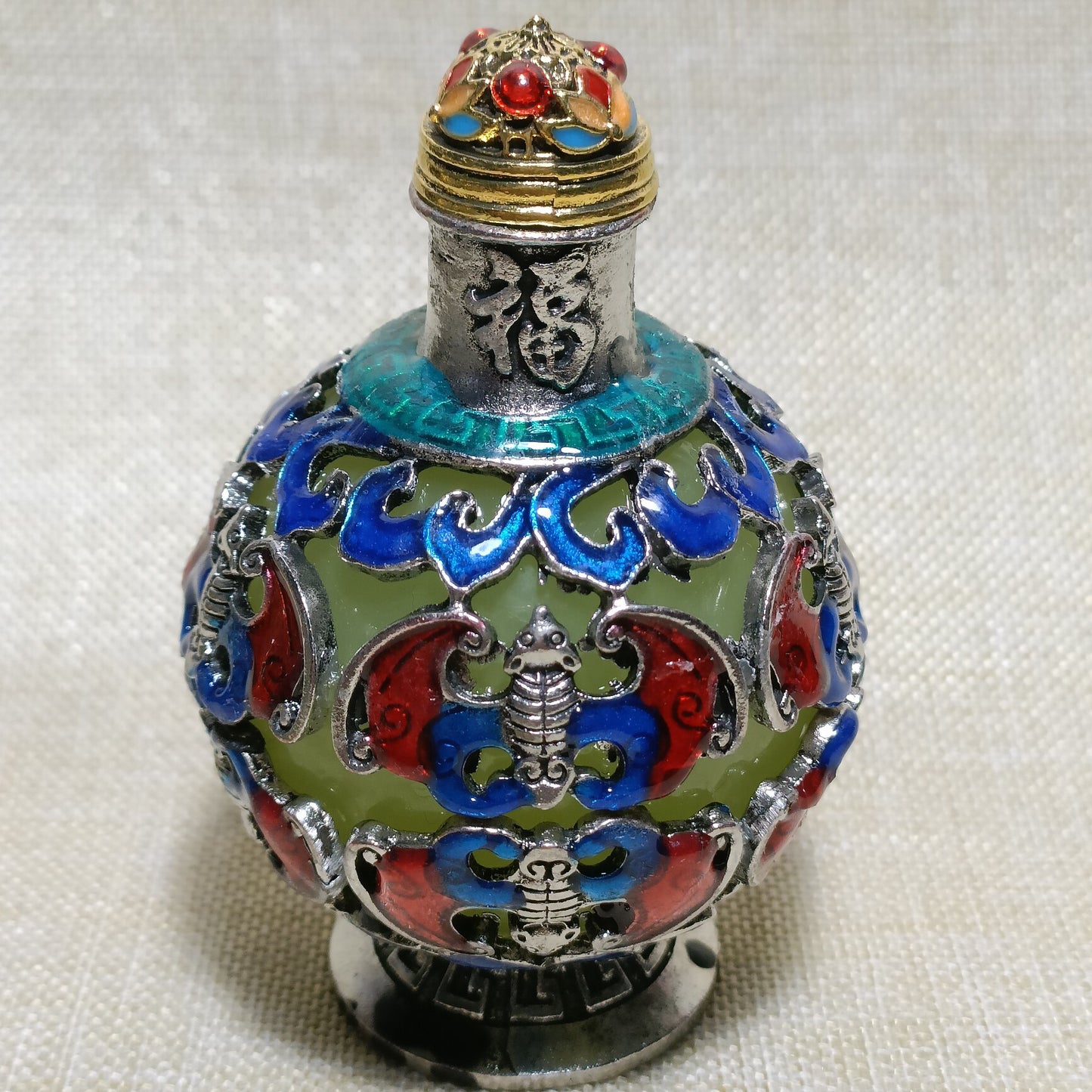 Chinese antique copper luminous snuff bottle