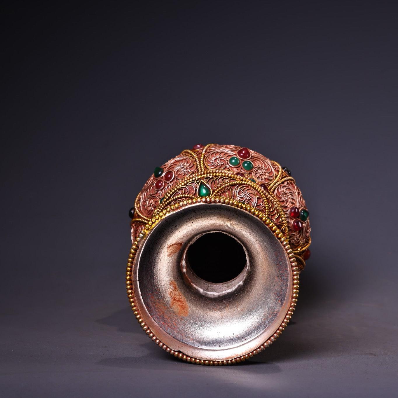 Chinese antique silk inlaid gemstone vase