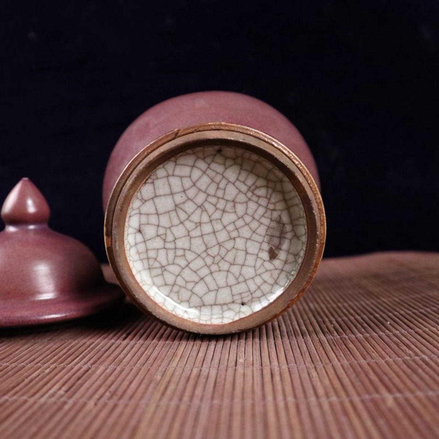 Kiln turned red glazed general jar