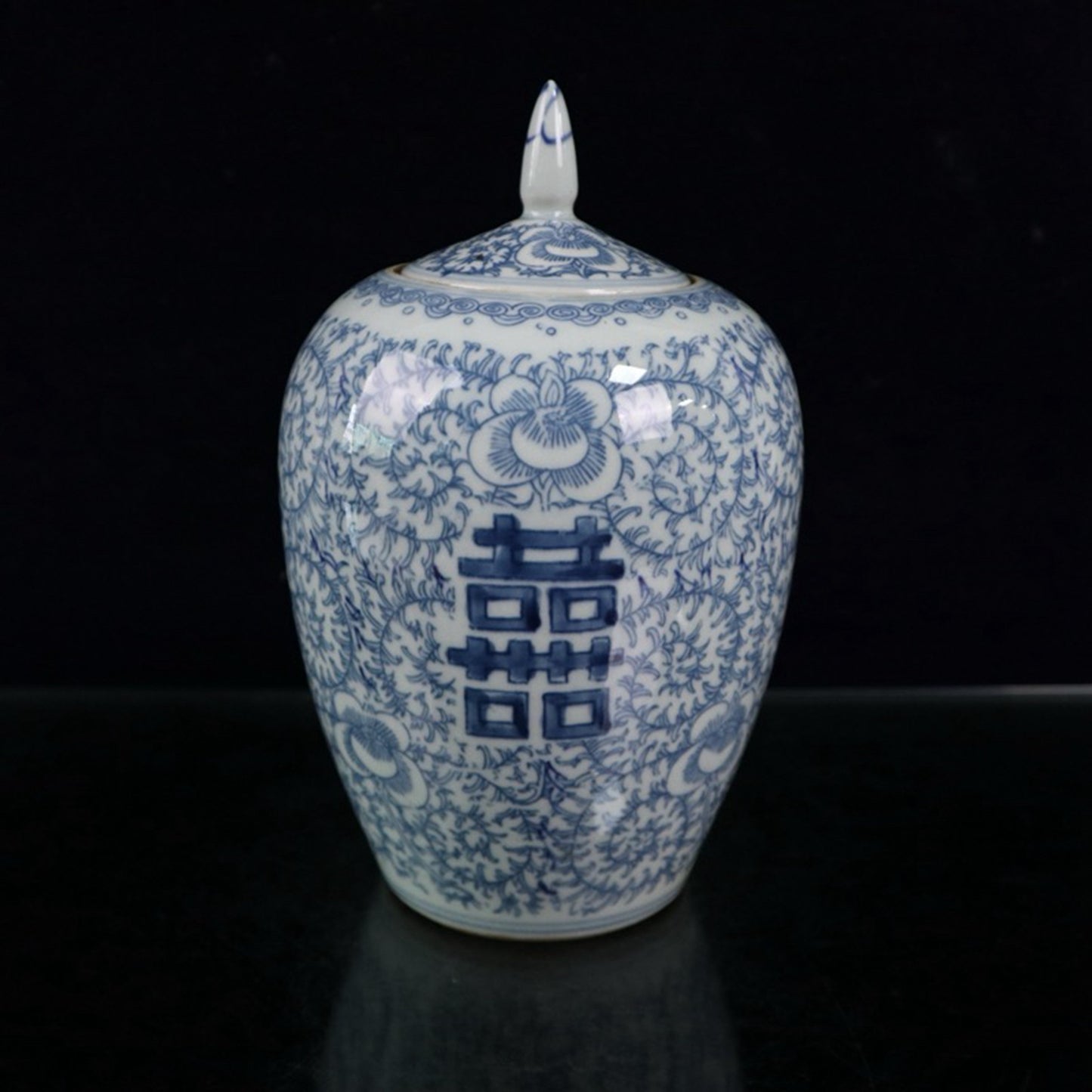 Blue and white winter melon jar