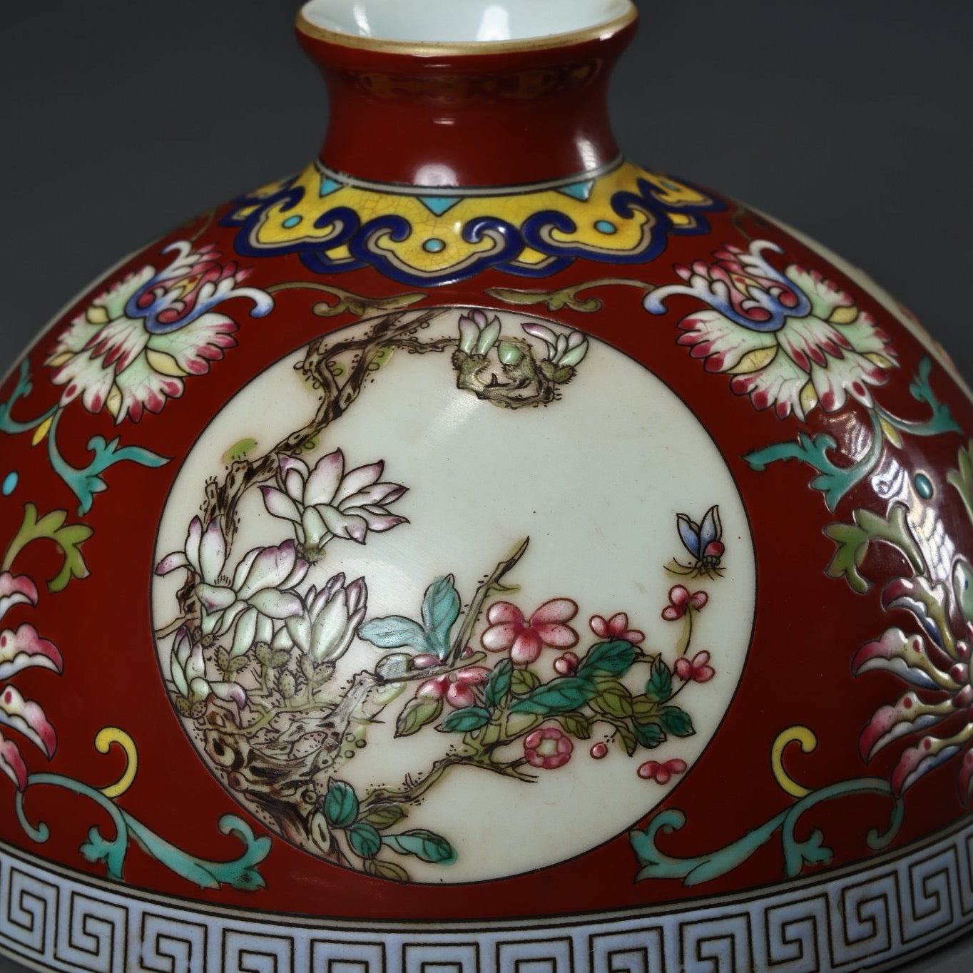 Chinese antique hand-painted pink porcelain vase and jar