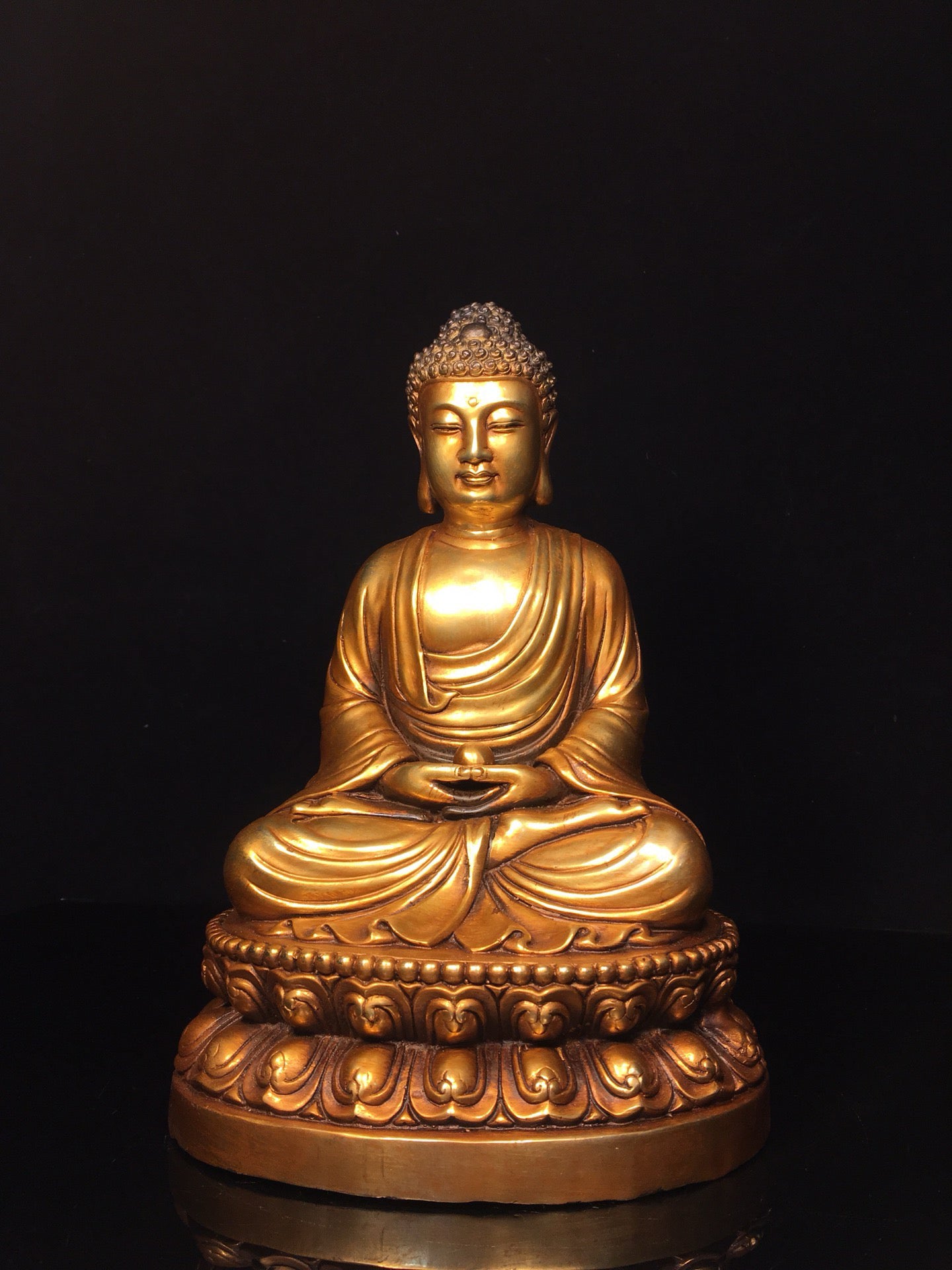 Chinese antique pure copper statue of Shakyamuni Buddha