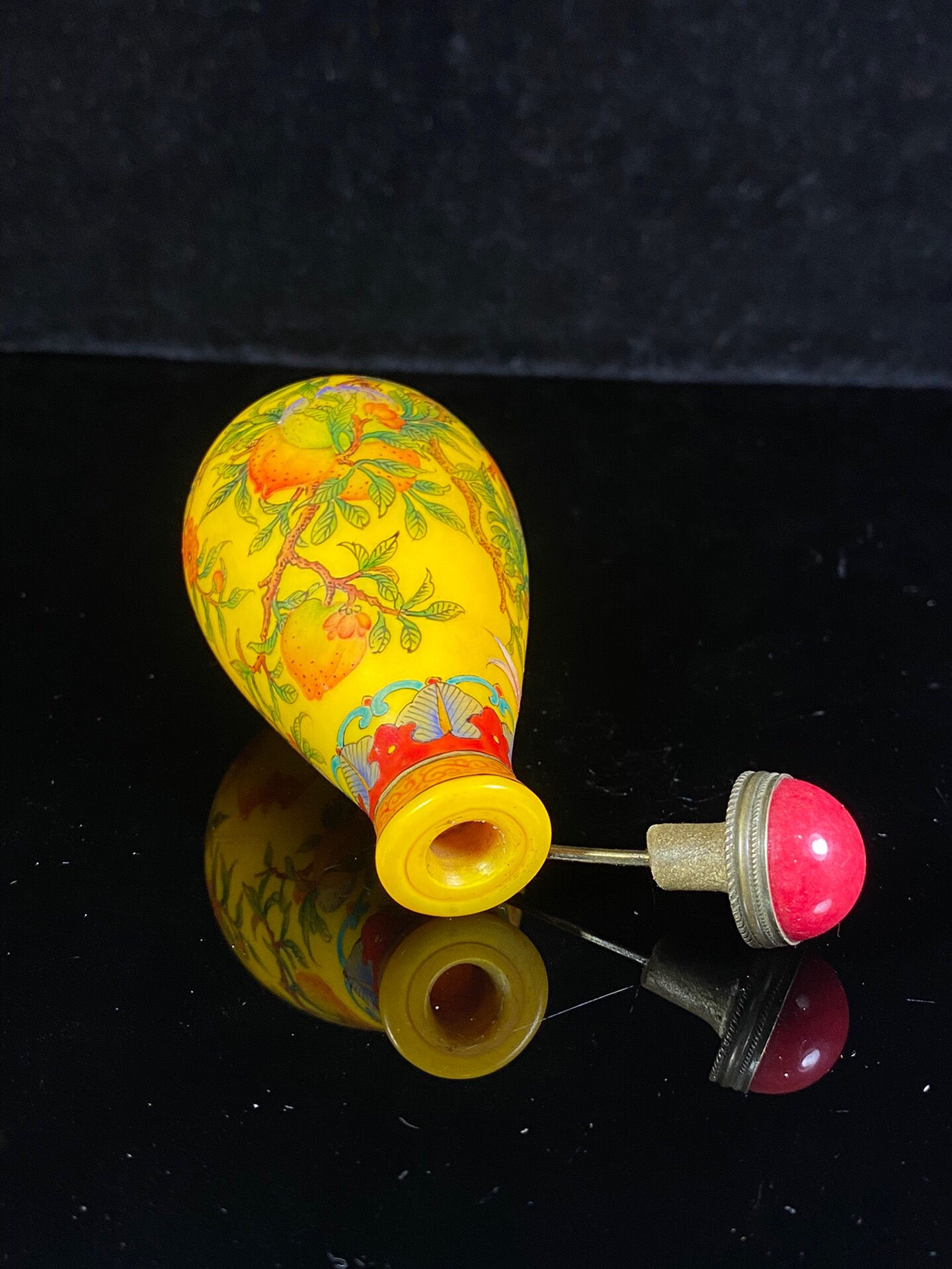 Chinese antique oil yellow old glass painting enamel colored snuff bottle