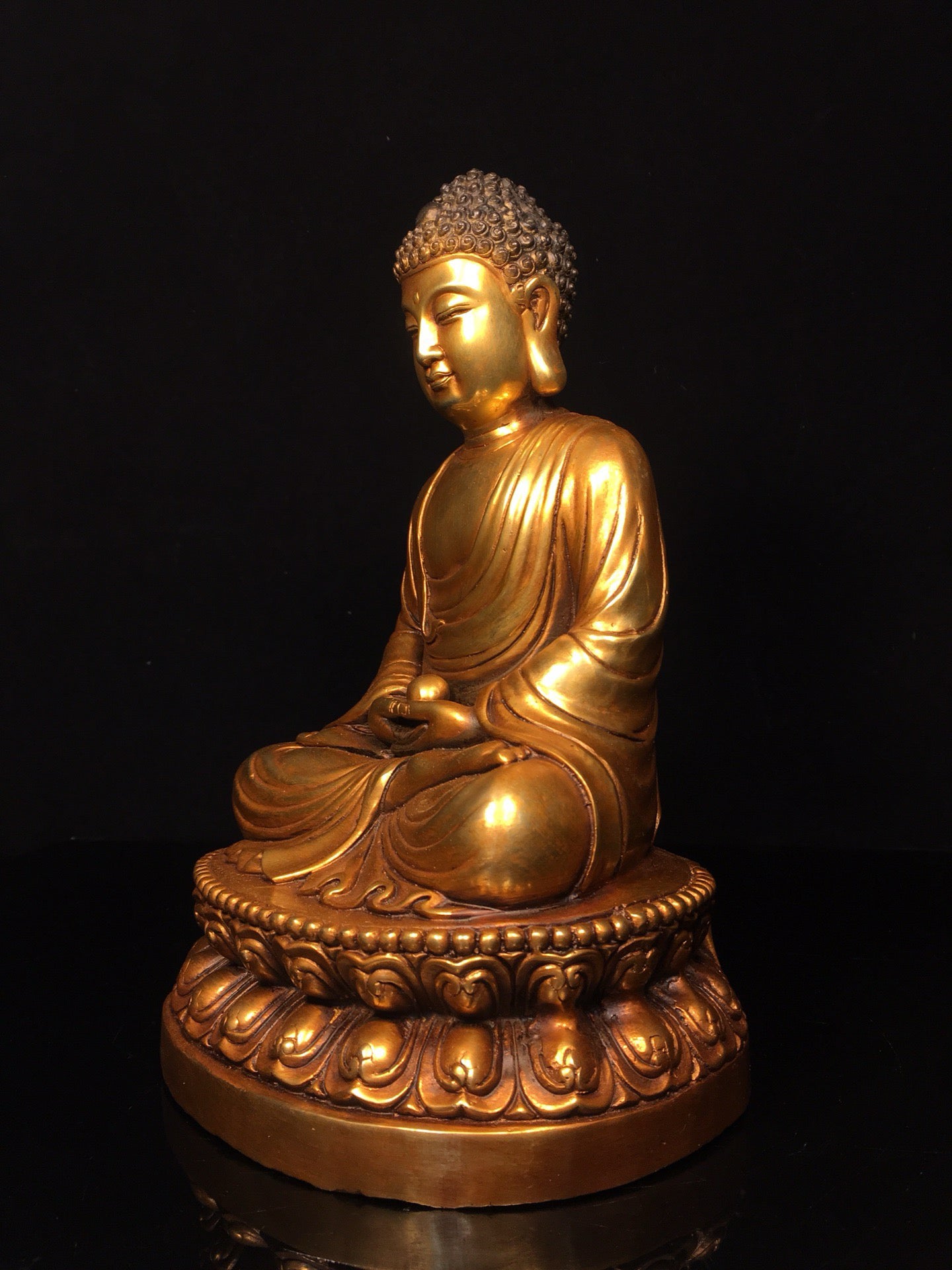 Chinese antique pure copper statue of Shakyamuni Buddha
