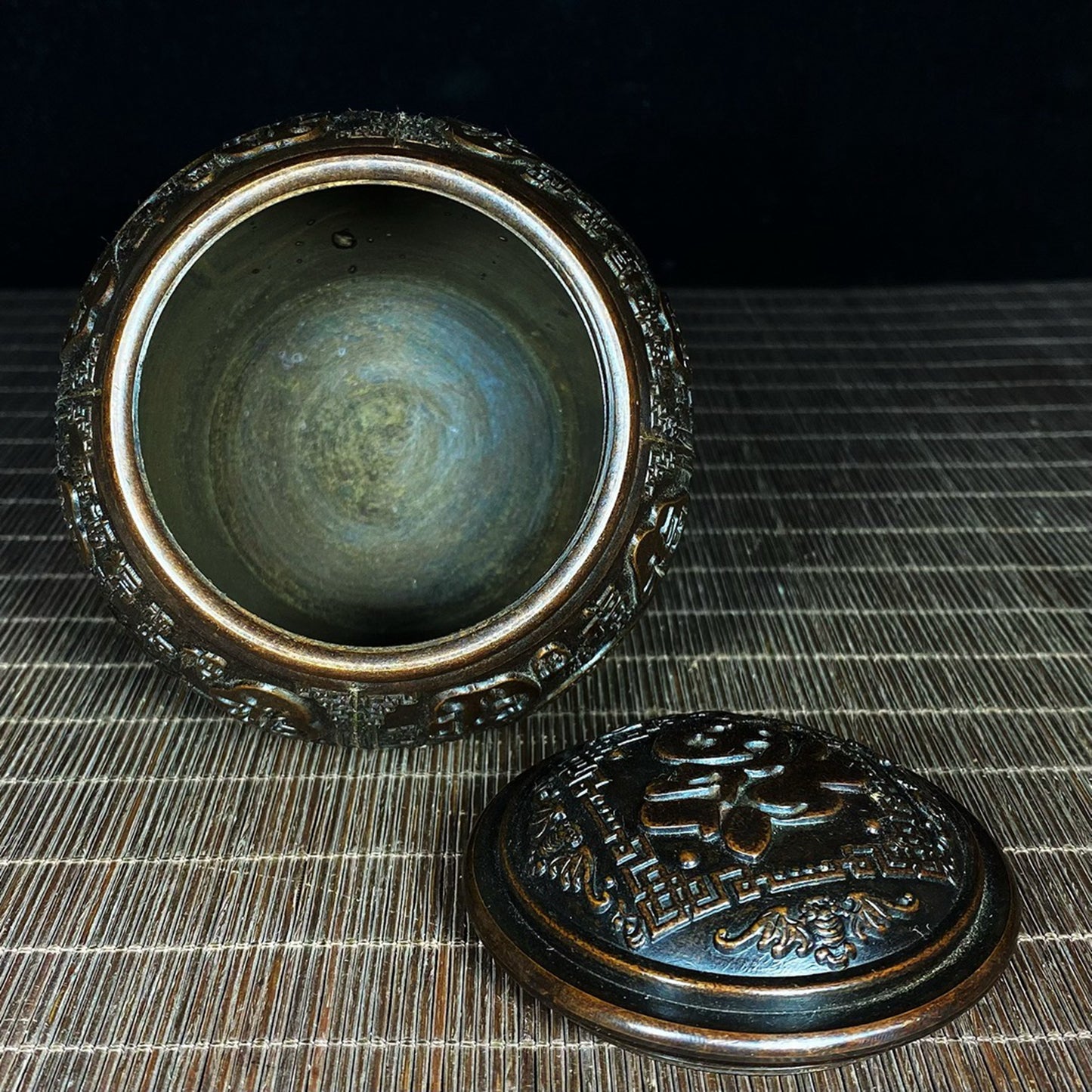 Pure copper Baifu jar