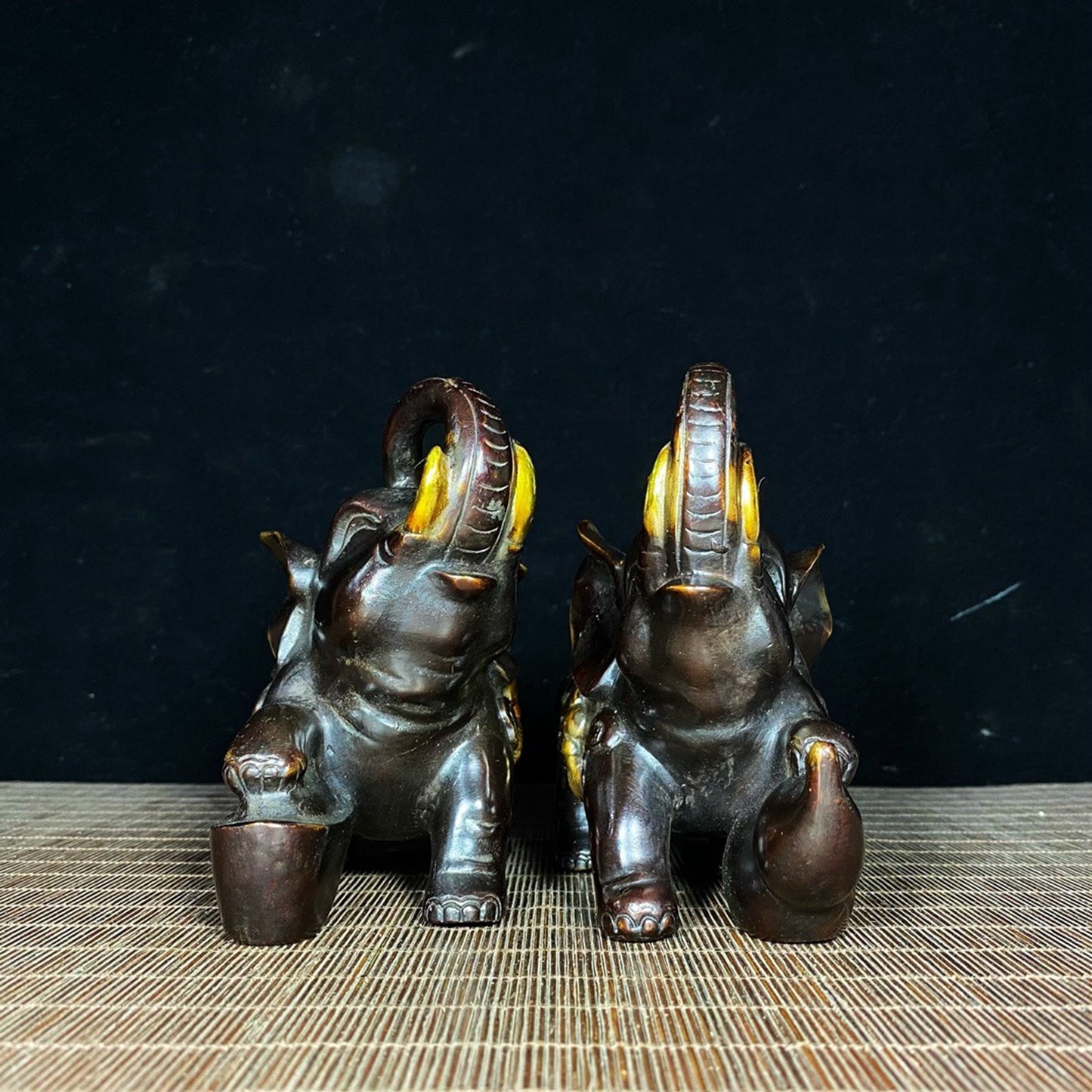 A pair of pure copper gold-plated fortune elephants