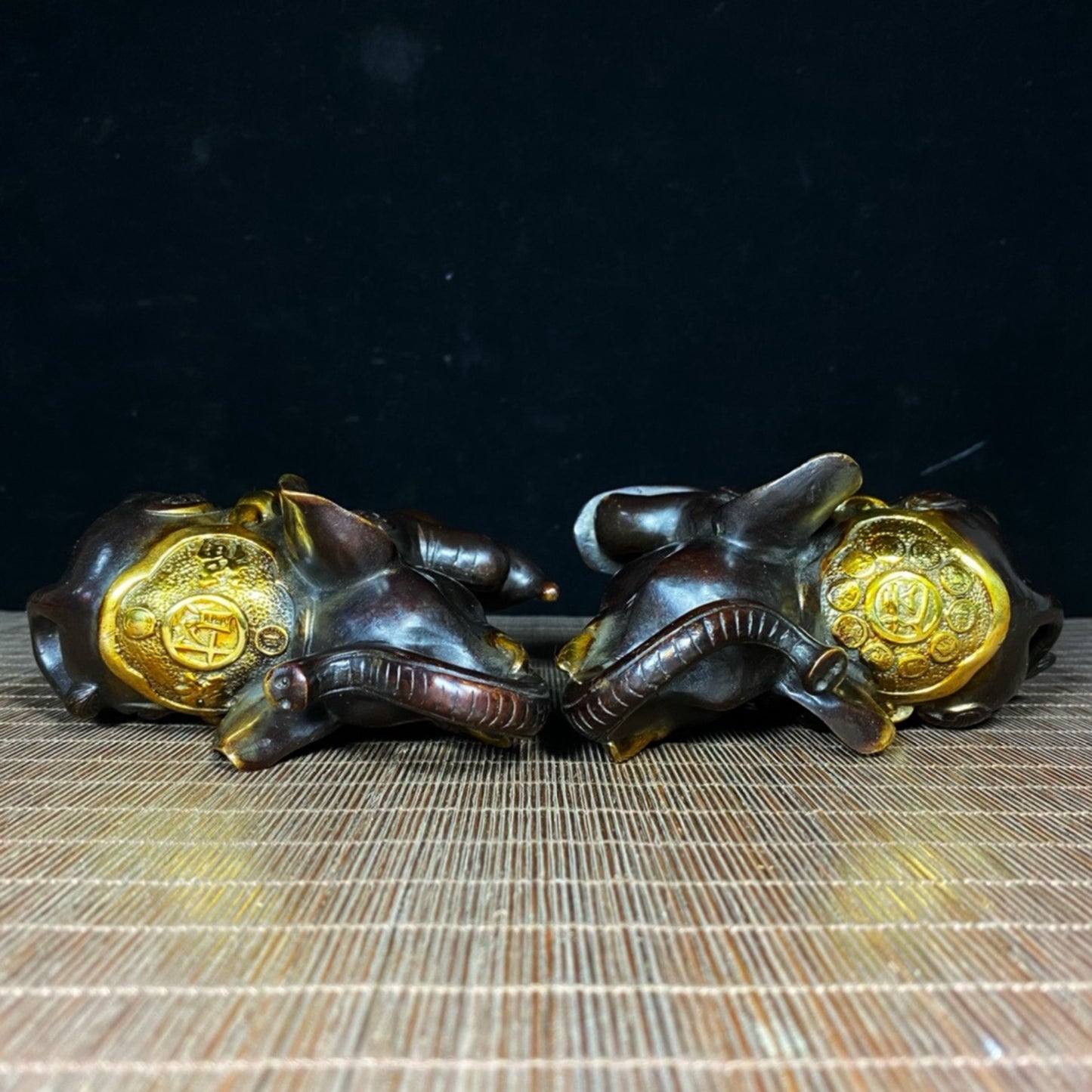 A pair of pure copper gold-plated fortune elephants