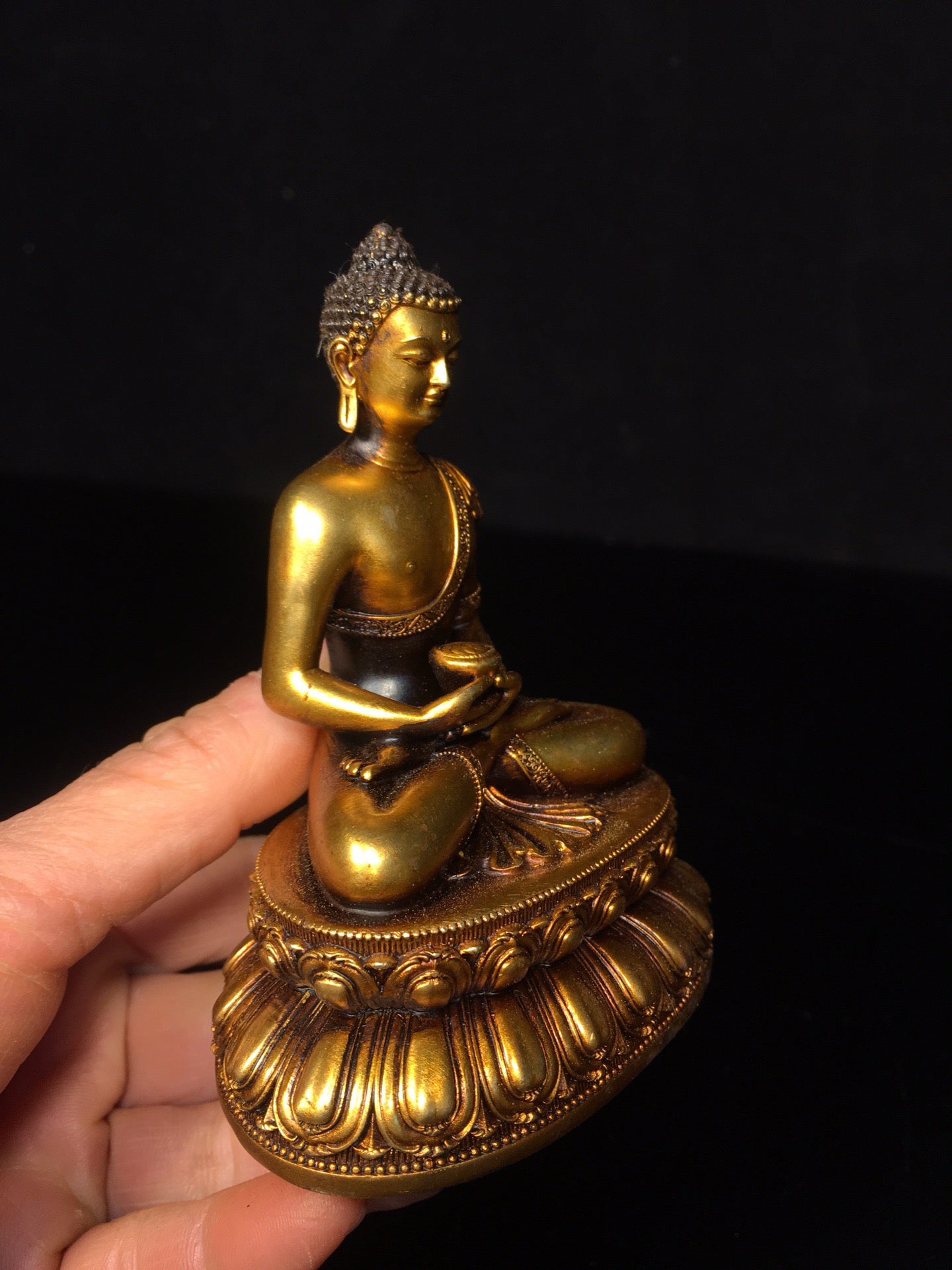 Chinese antique pure copper statue of Shakyamuni Buddha