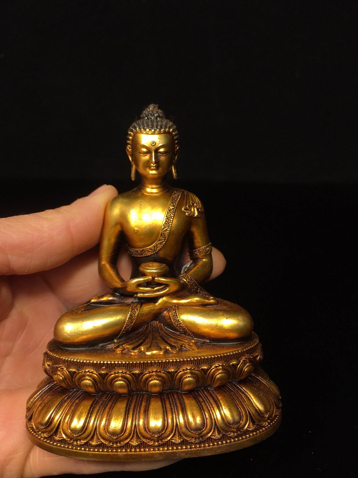 Chinese antique pure copper statue of Shakyamuni Buddha