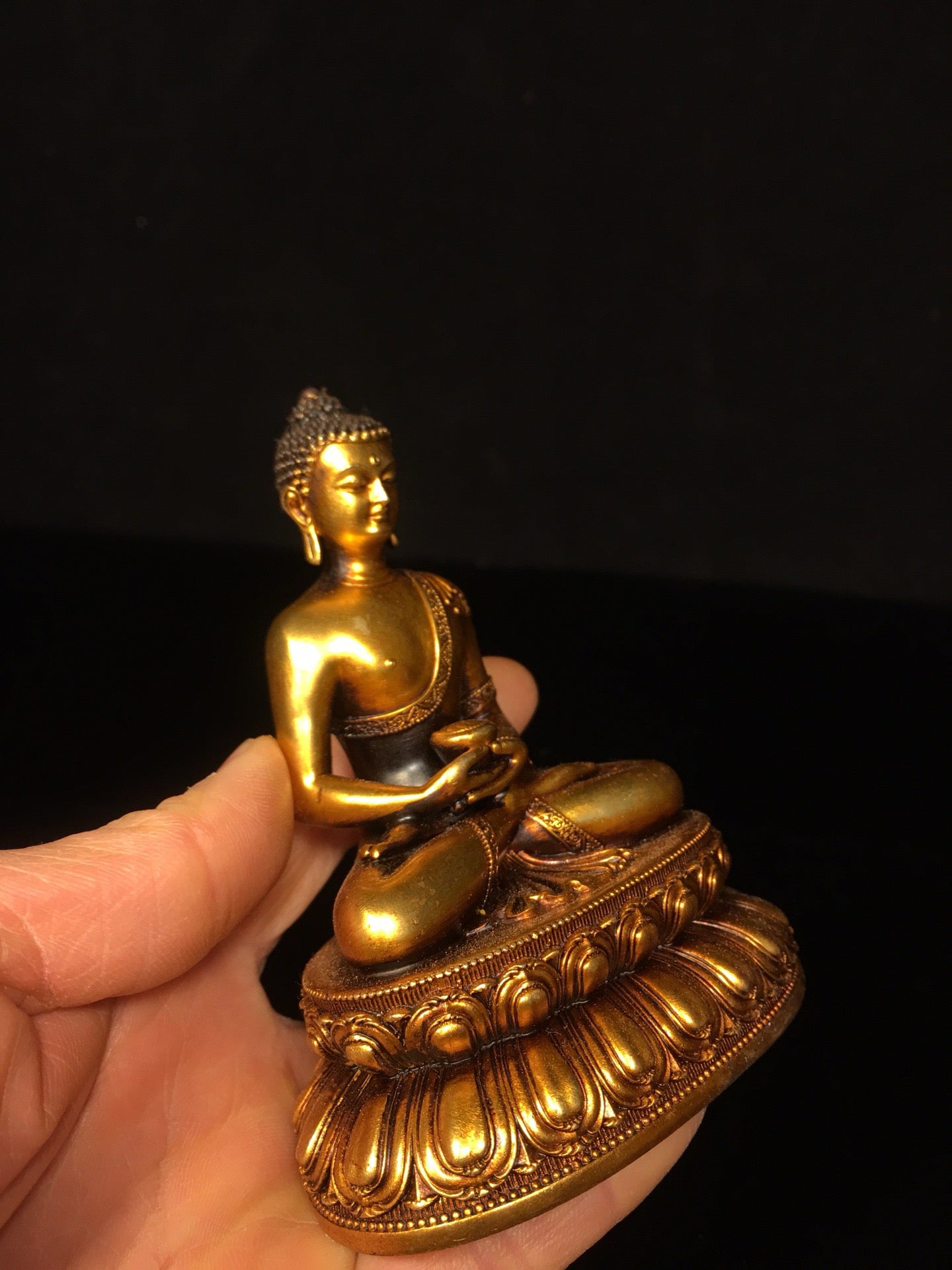 Chinese antique pure copper statue of Shakyamuni Buddha