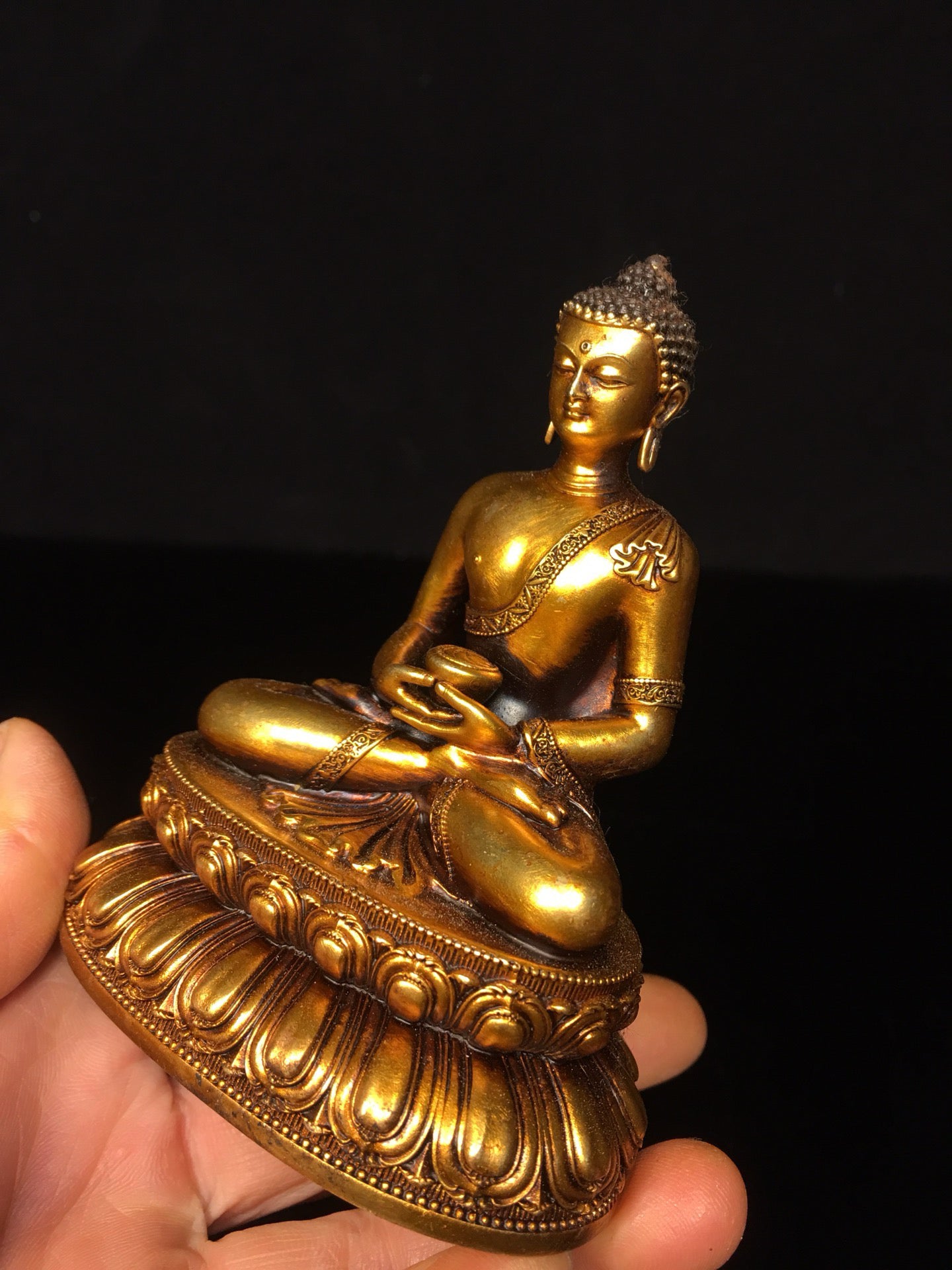 Chinese antique pure copper statue of Shakyamuni Buddha