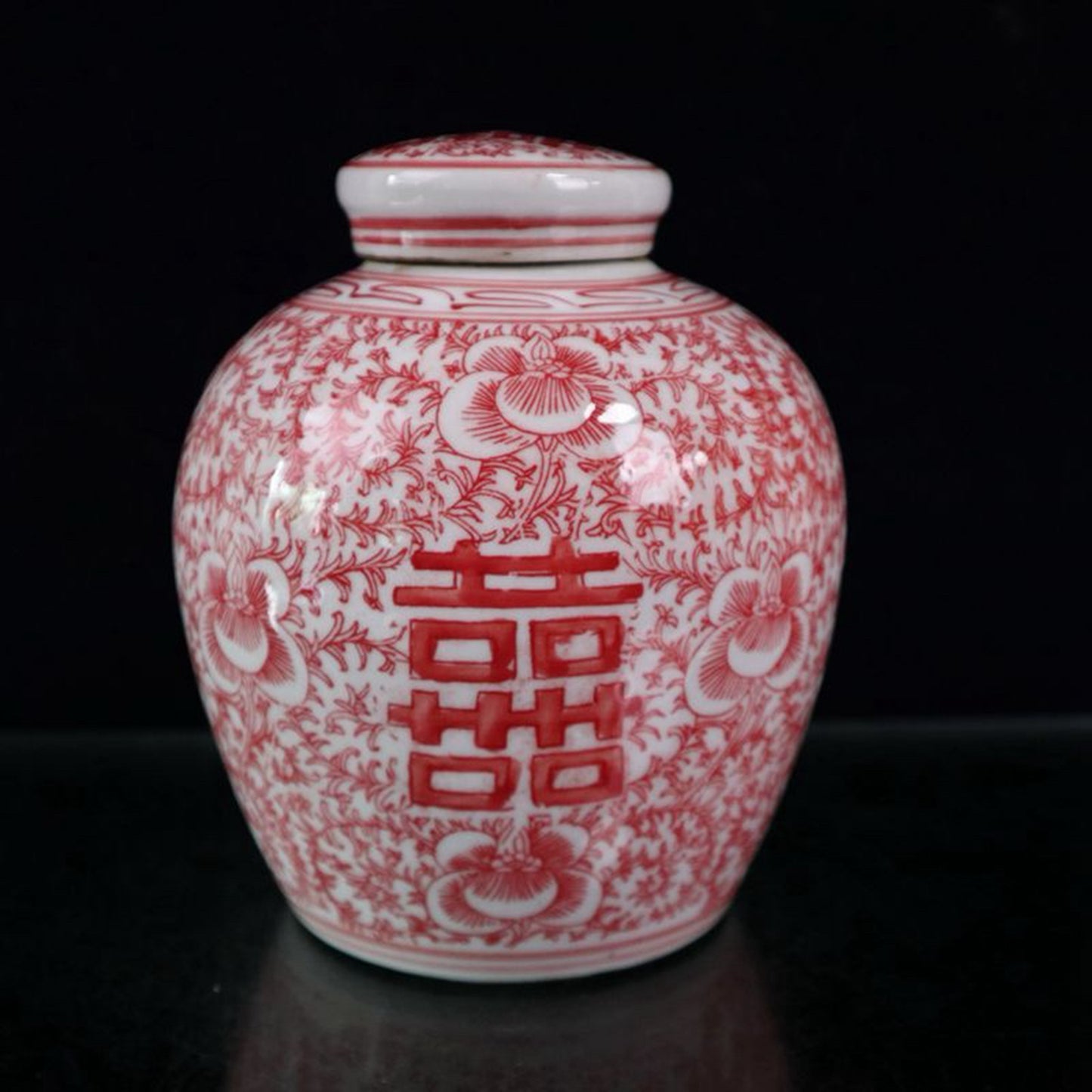 Glazed Double Happiness Red Entangled Lotus Pattern Cover Jar