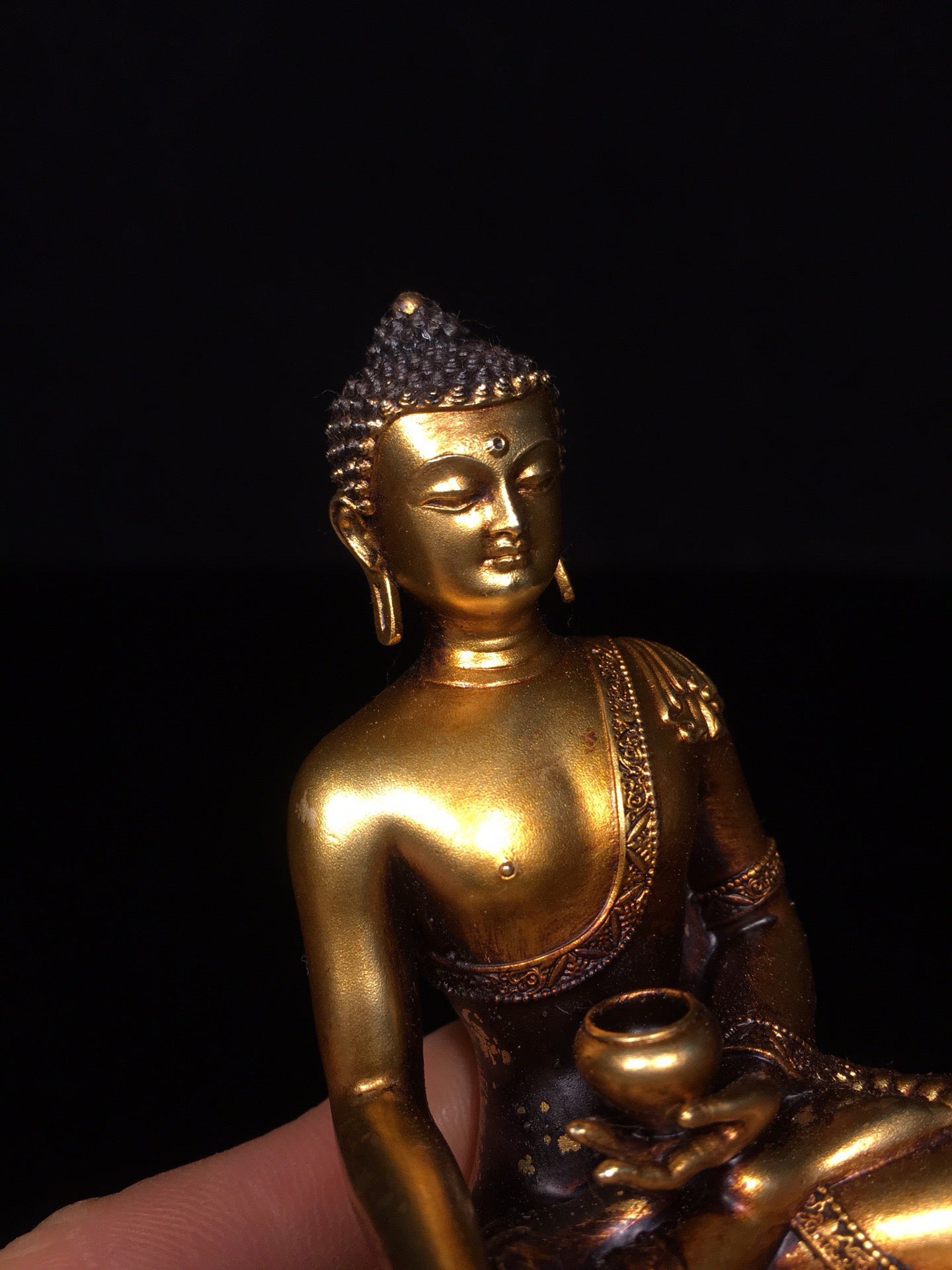 Chinese antique pure statue of Shakyamuni Buddha