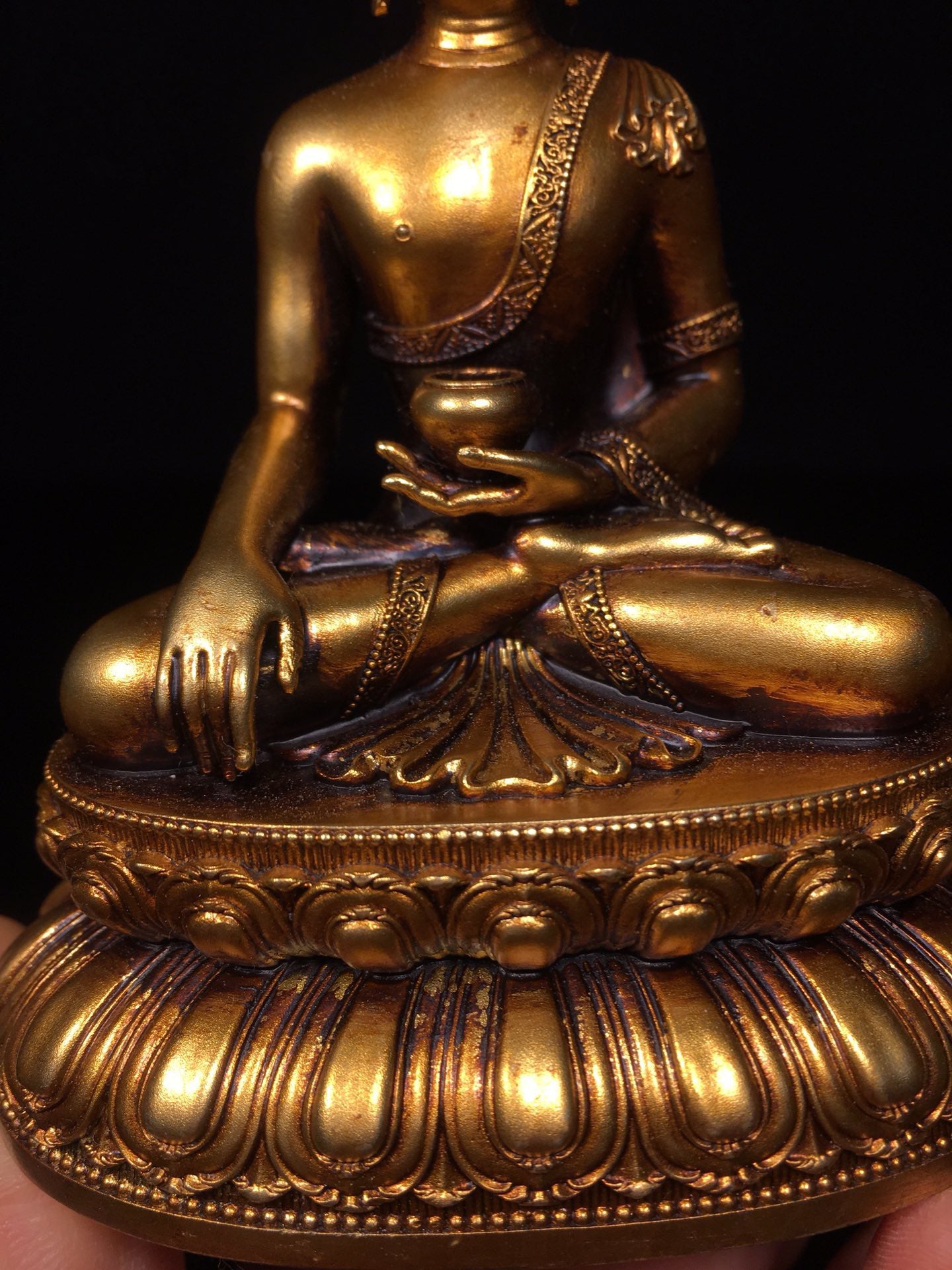 Chinese antique pure statue of Shakyamuni Buddha