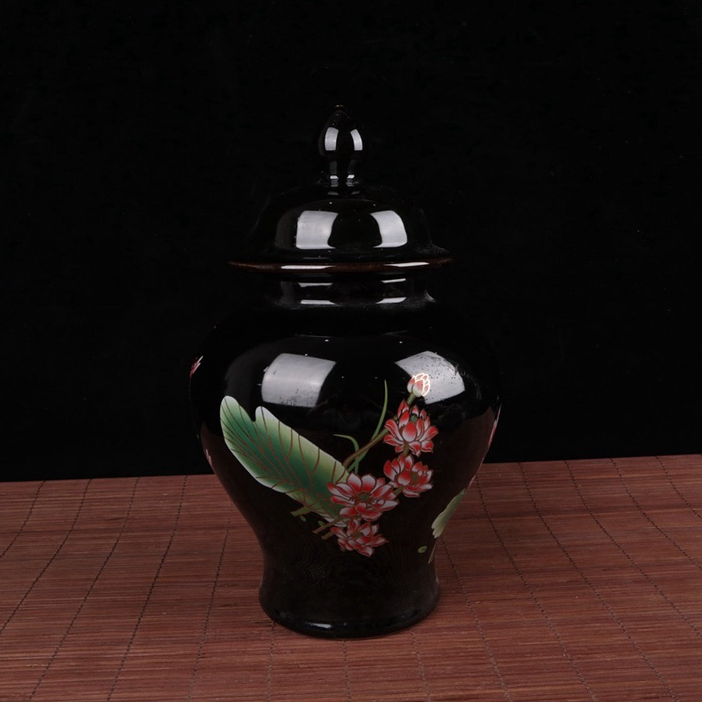 Black gold glazed lotus leaf patterned general jar