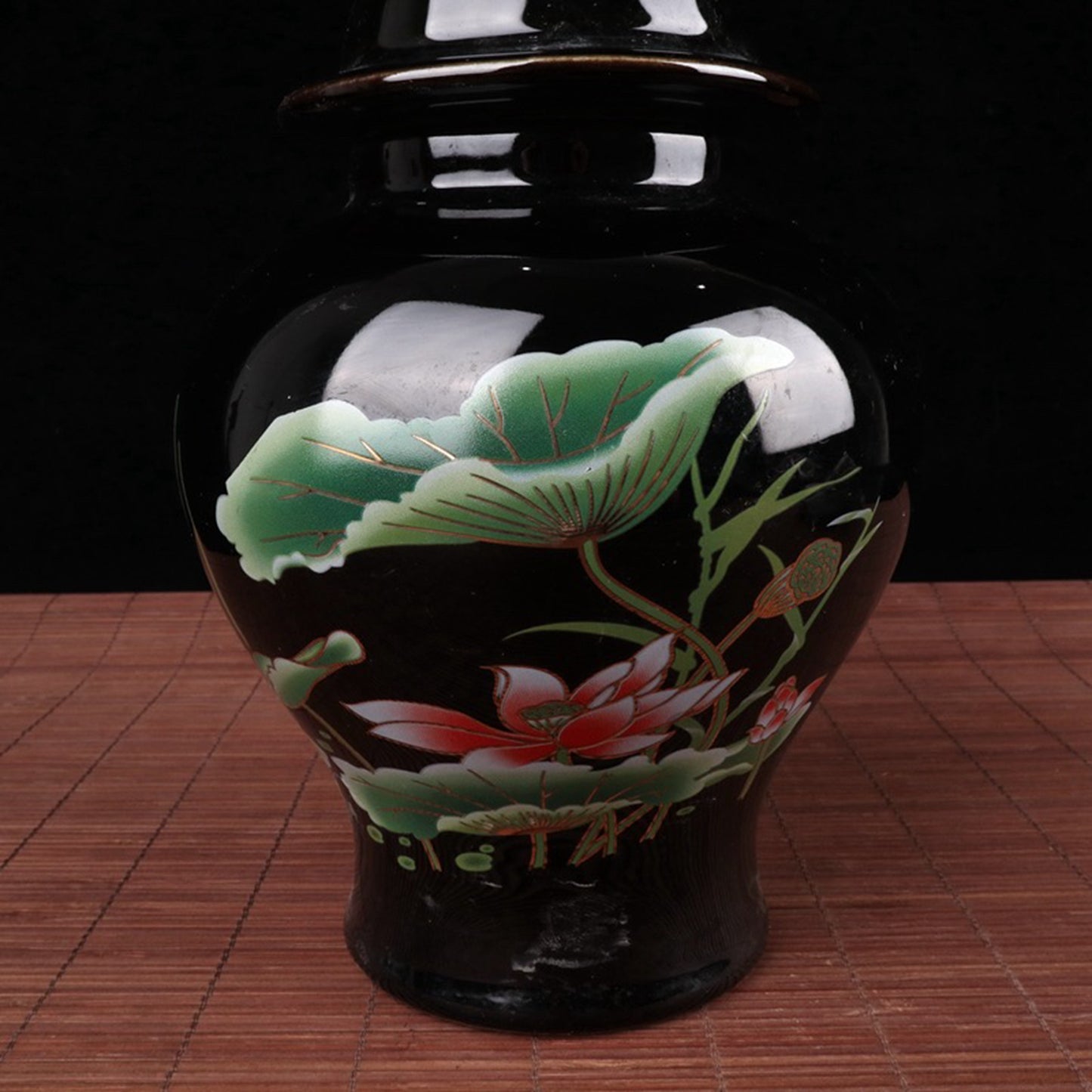 Black gold glazed lotus leaf patterned general jar