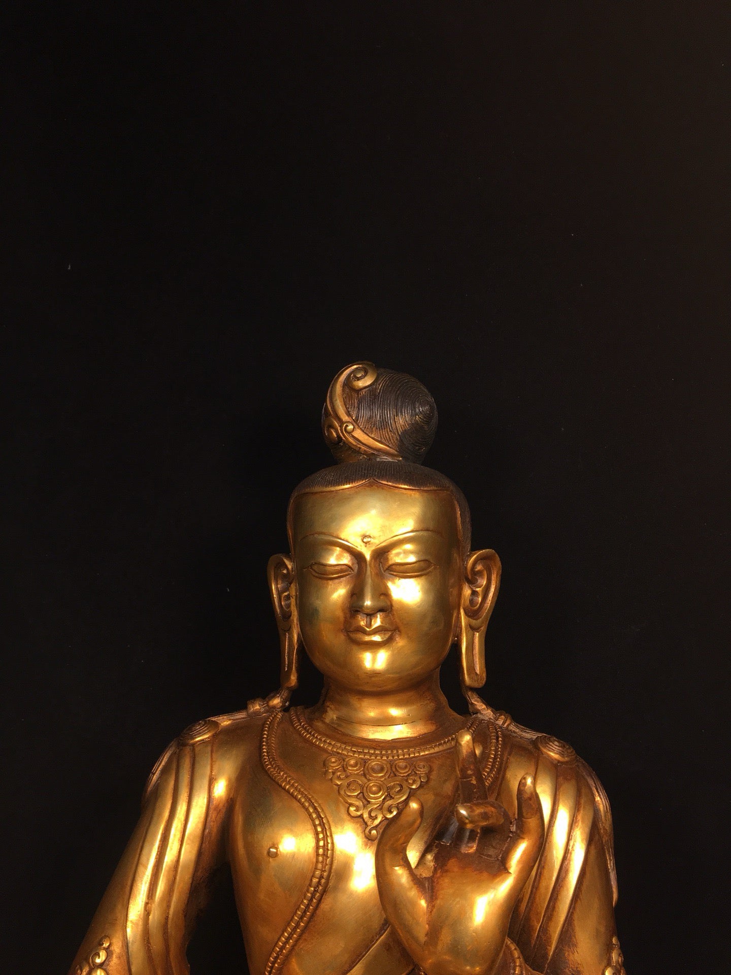 Chinese antique pure copper statue of Avalokitesvara Bodhisattva