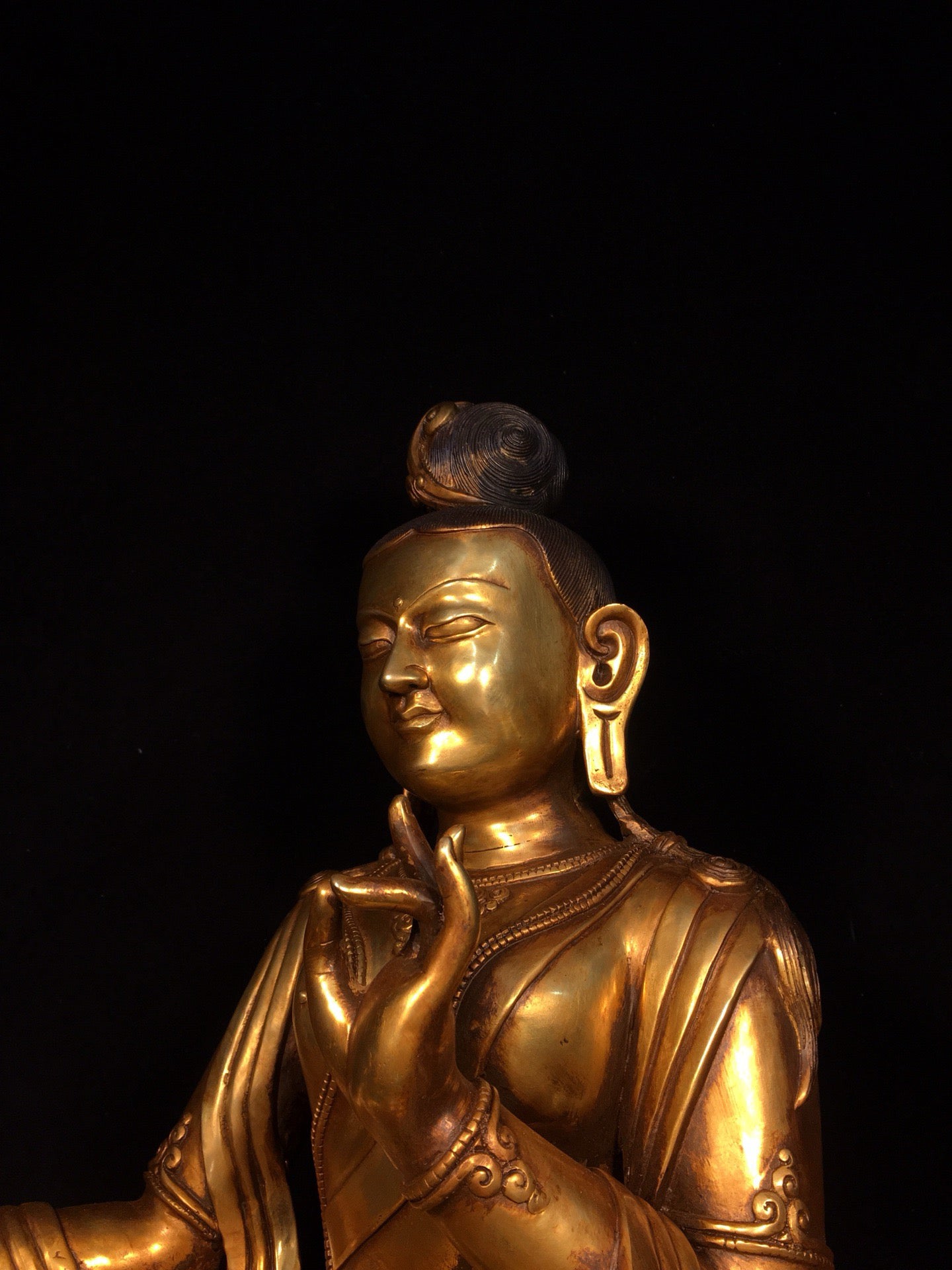 Chinese antique pure copper statue of Avalokitesvara Bodhisattva