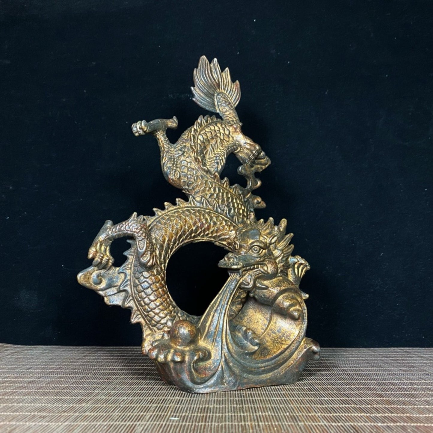 Old copper tire mud, golden dragon, water absorbing pearl, divine dragon