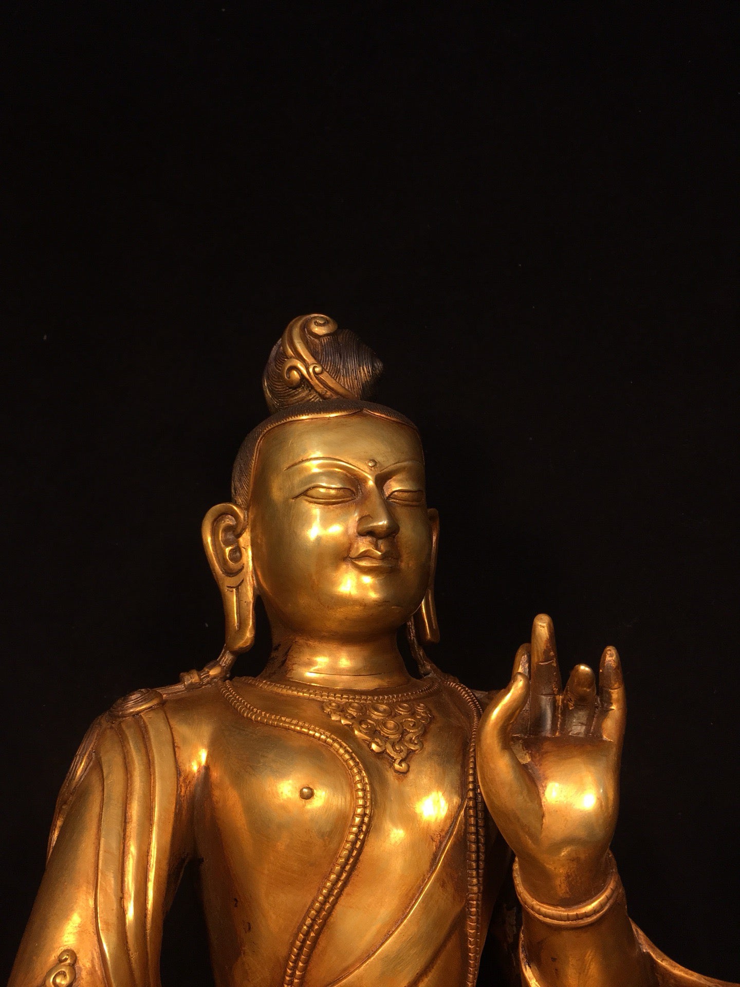 Chinese antique pure copper statue of Avalokitesvara Bodhisattva
