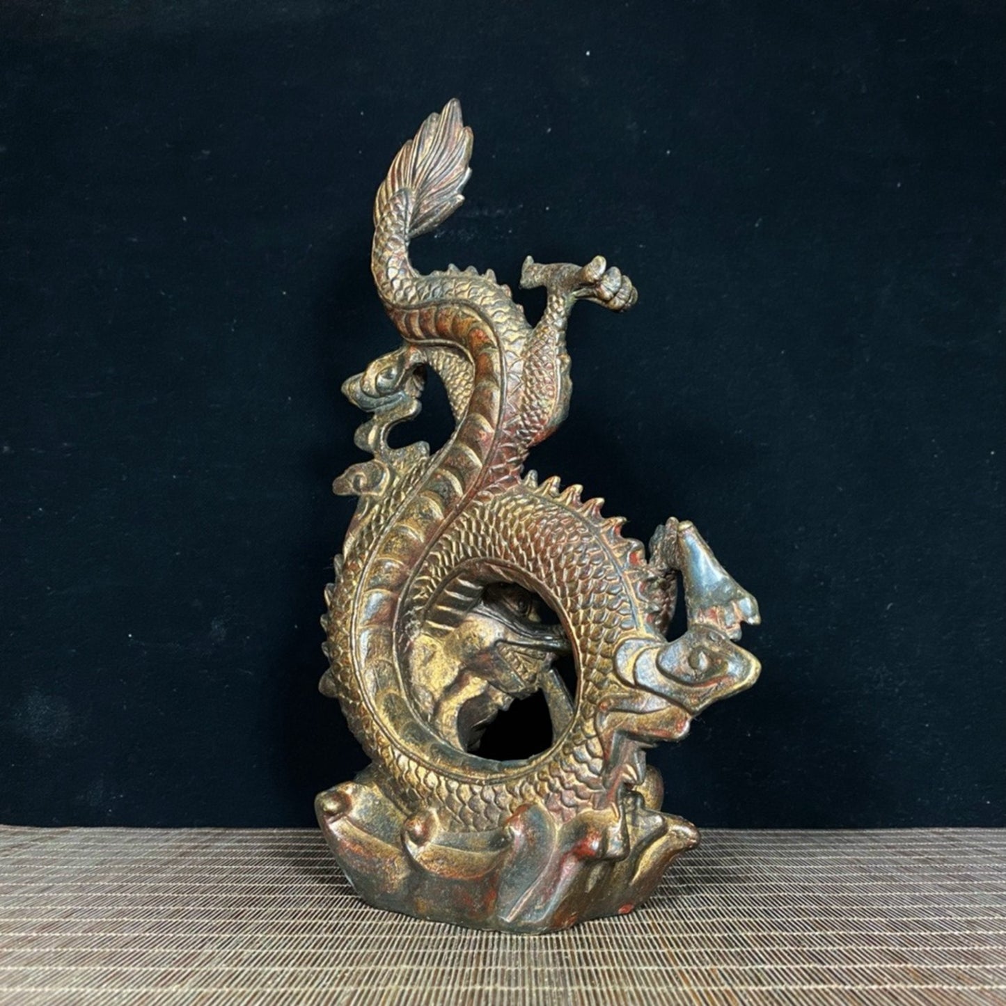 Old copper tire mud, golden dragon, water absorbing pearl, divine dragon