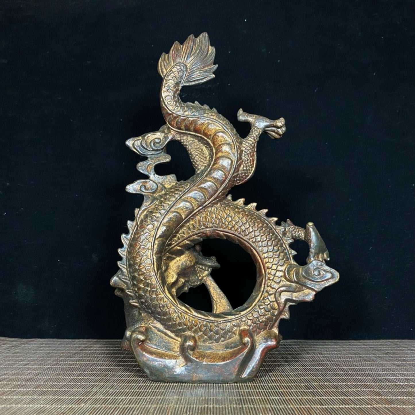 Old copper tire mud, golden dragon, water absorbing pearl, divine dragon