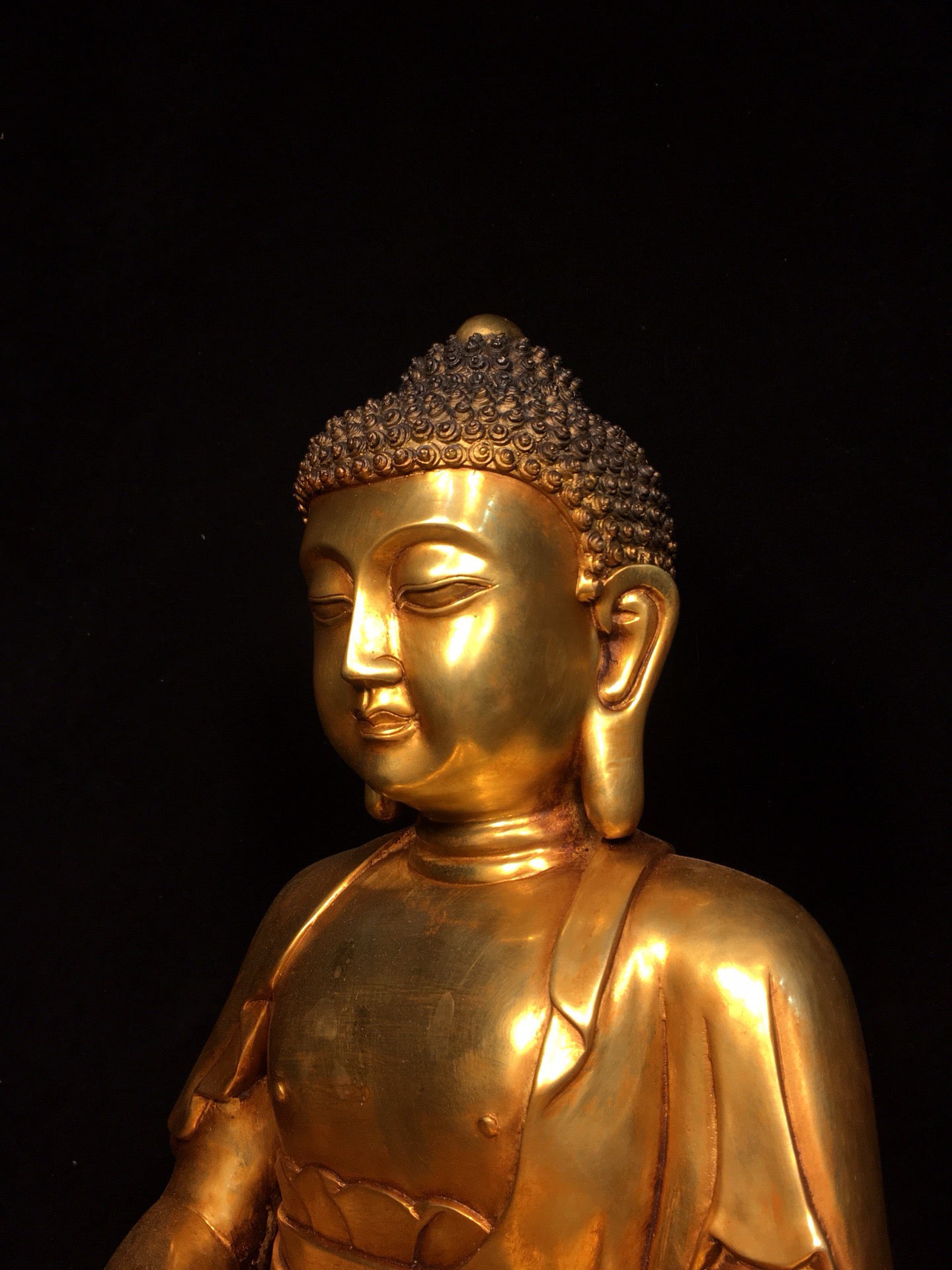 Chinese antique pure copper statue of Shakyamuni Buddha