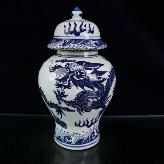 Ceramic blue and white dragon patterned general jar