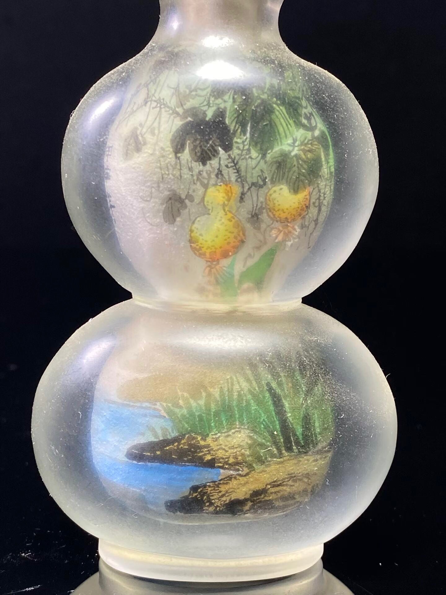 Chinese antique gourd shaped old glass inner painted snuff bottle