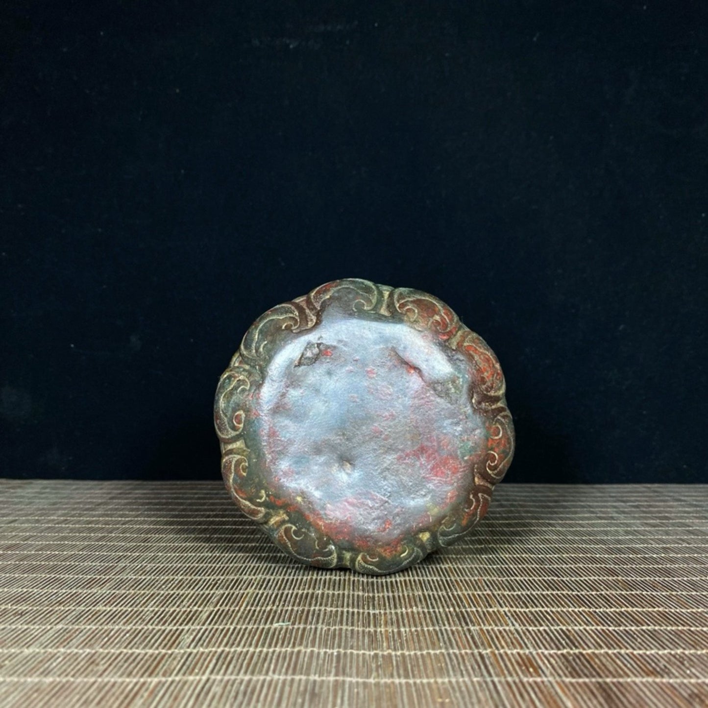 Old copper tire mud gold lotus seat golden toad