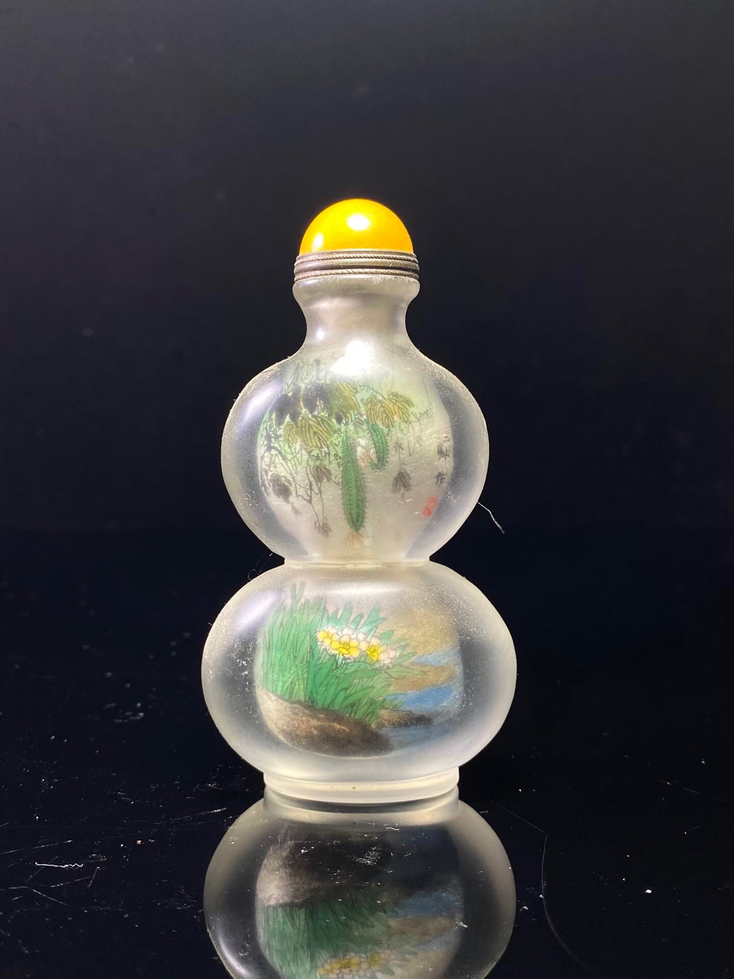 Chinese antique gourd shaped old glass inner painted snuff bottle