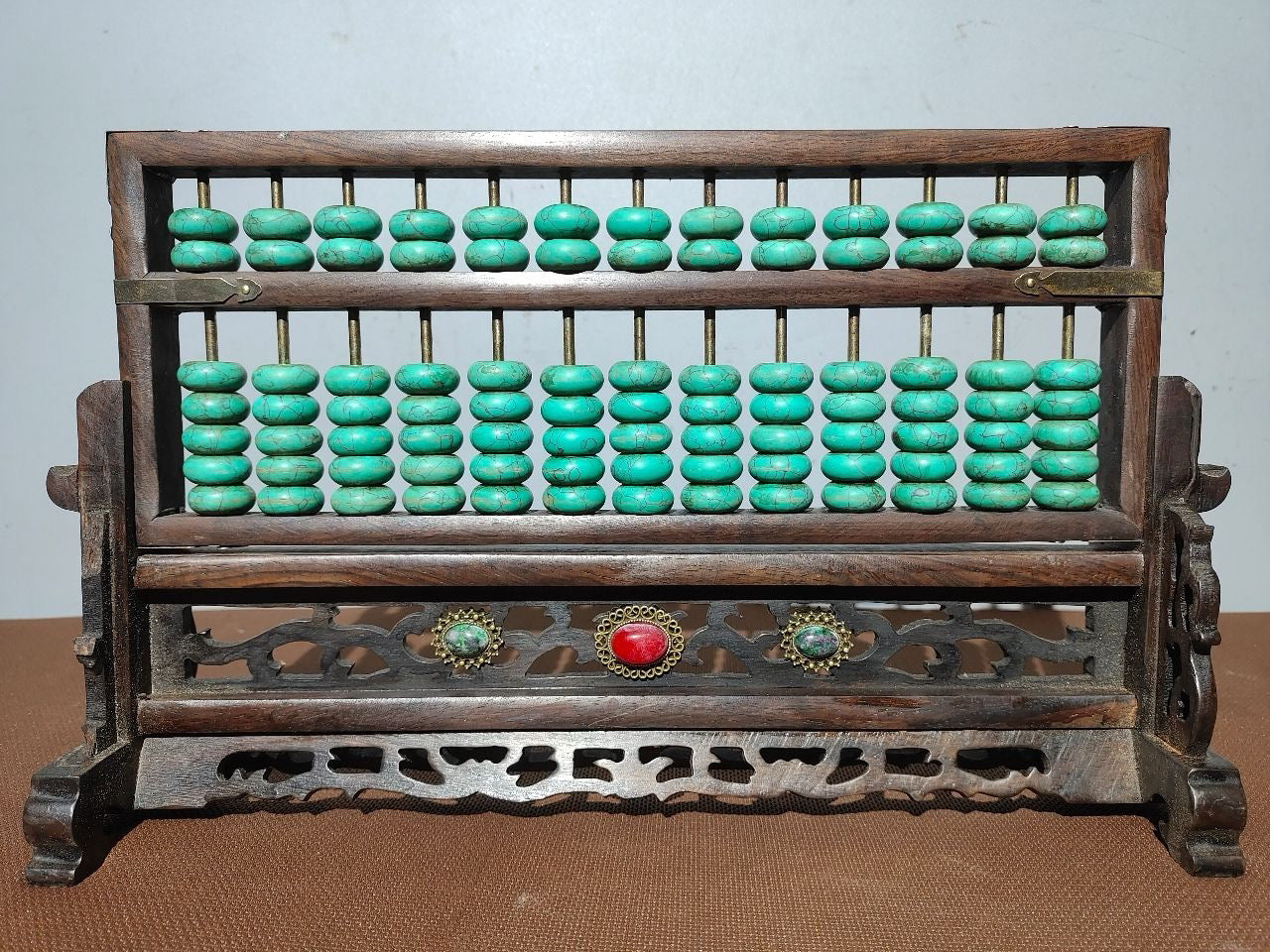 Solid wood carved abacus with flower pear and screen decoration