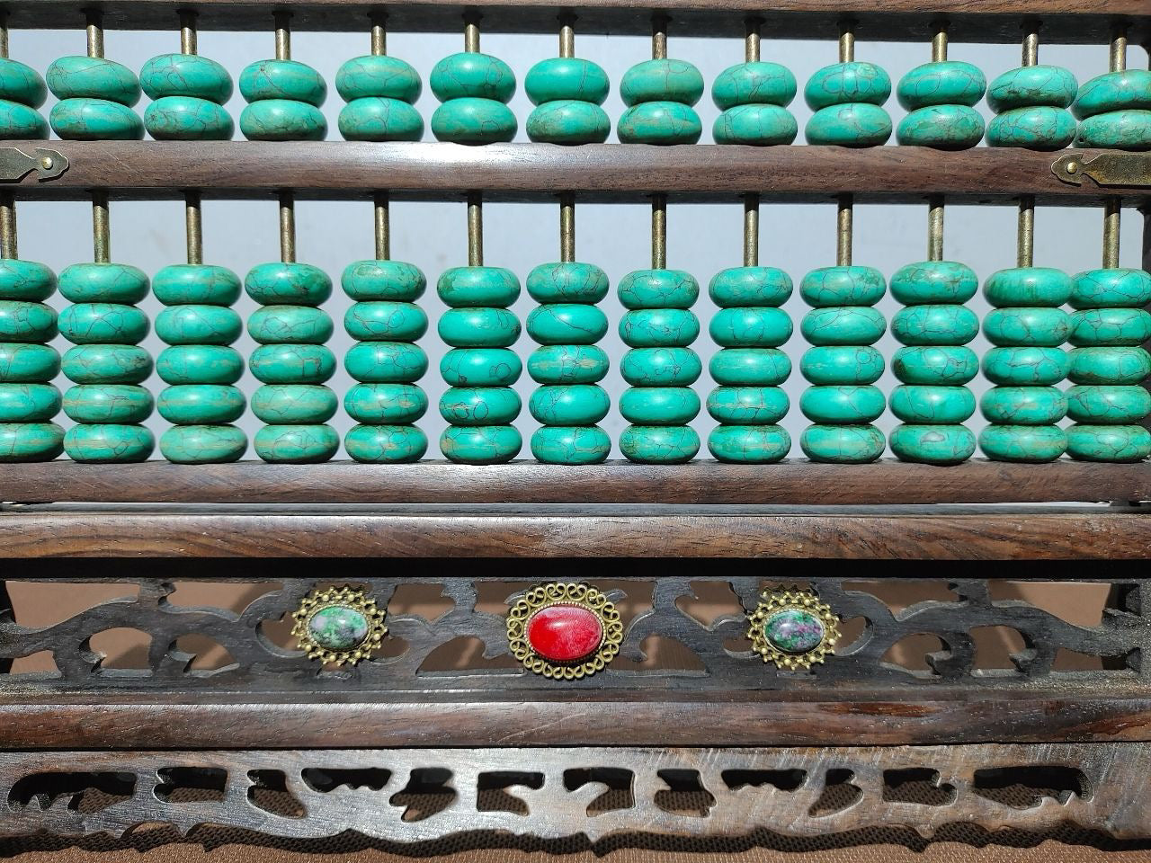 Solid wood carved abacus with flower pear and screen decoration